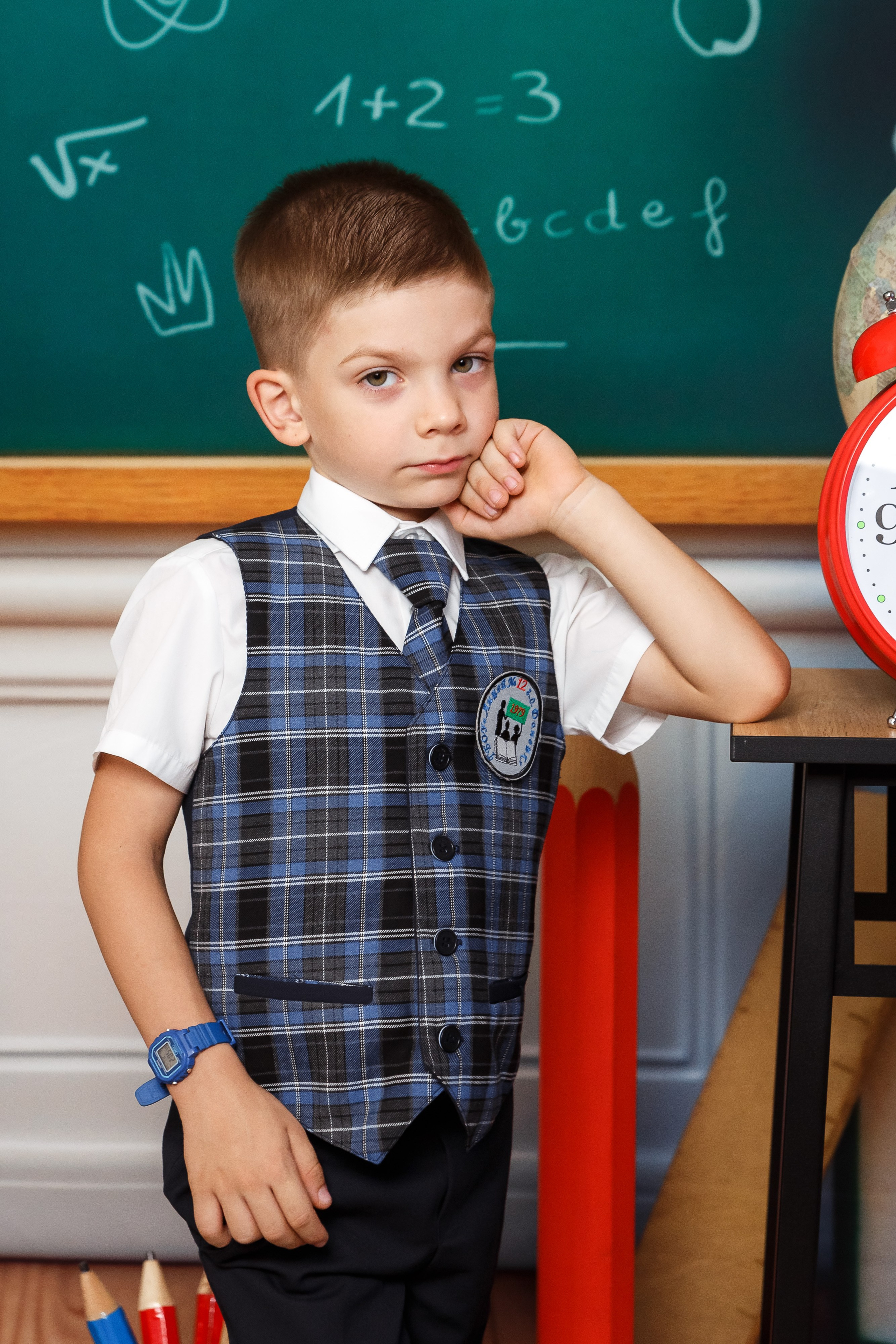 «Карандаши». Выпускные альбомы в Донецке и ДНР. Фотограф Донецк и ДНР