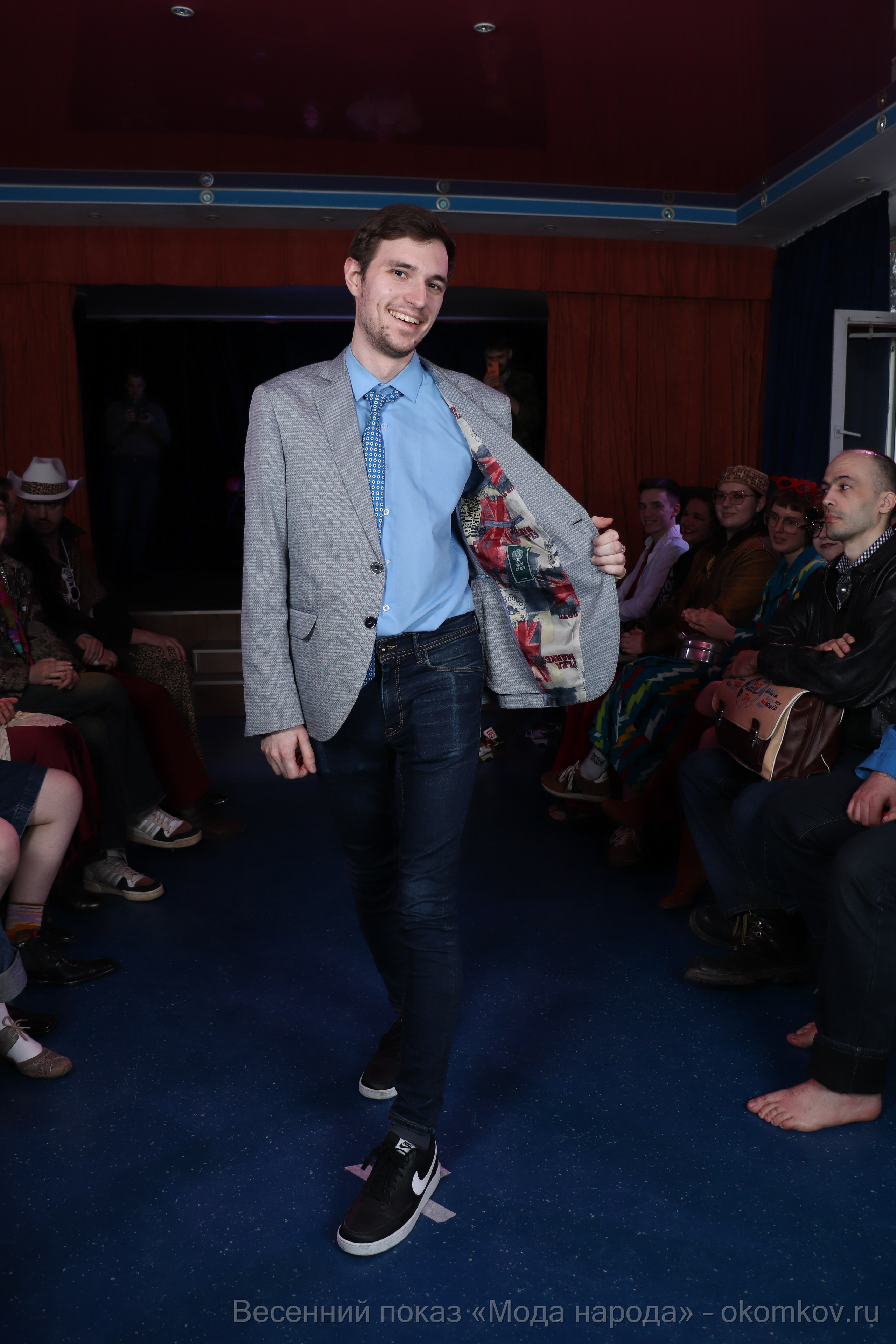 Весенний показ «Мода народа». Ивентный фотограф в Санкт-Петербурге Олег Комков