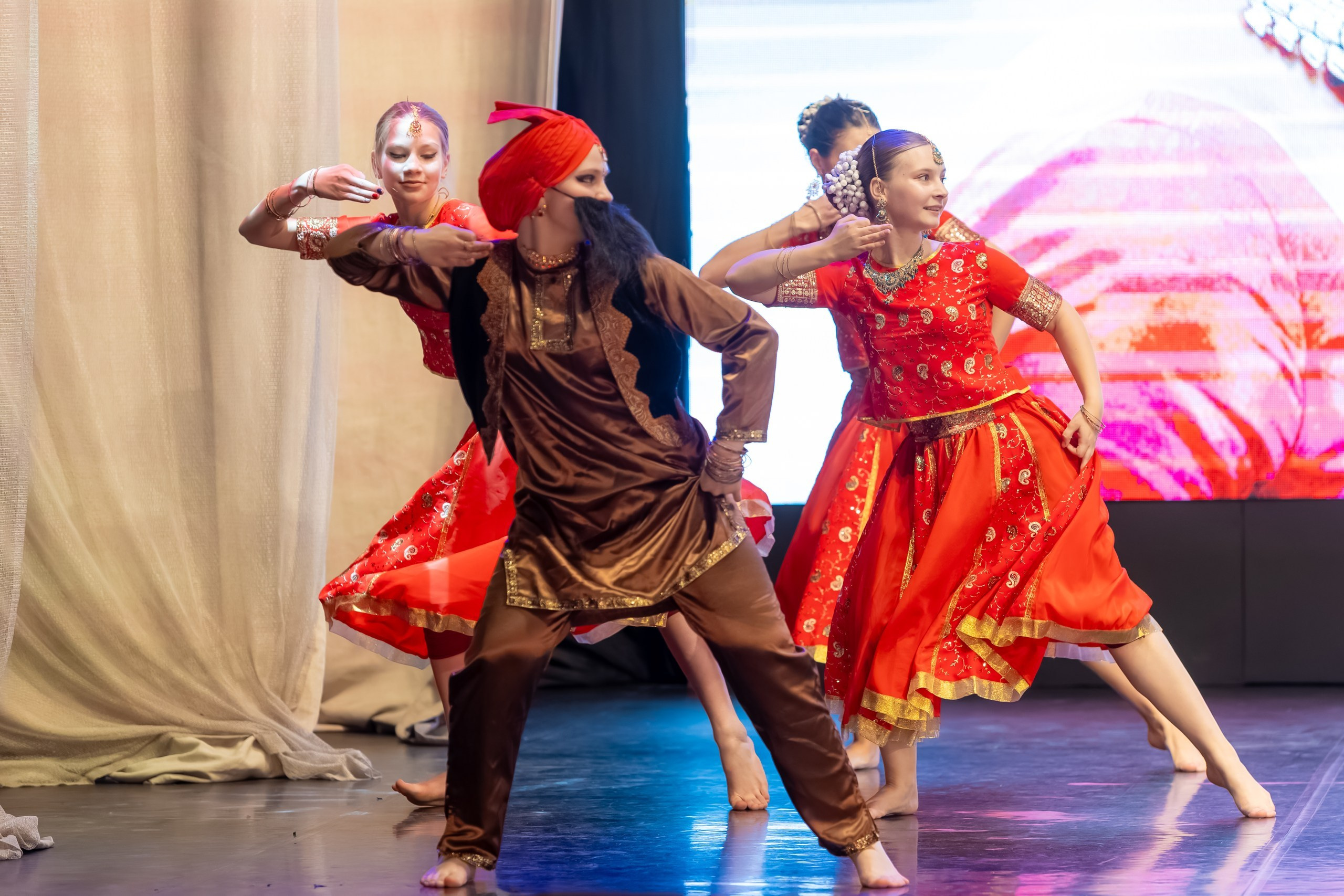 Вечер индийской культуры. Марк Шишкин — репортажный фотограф в Воронеже и России