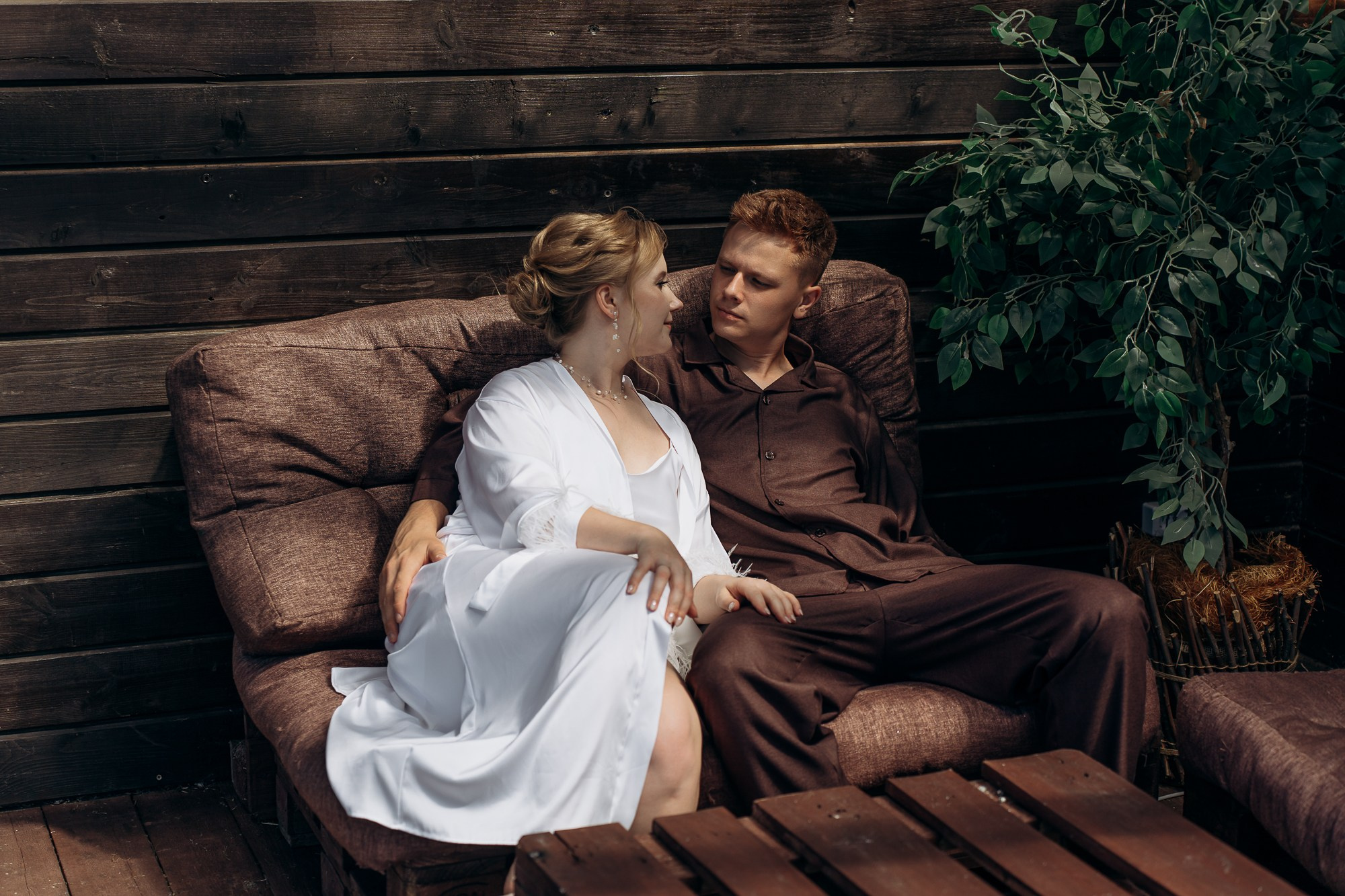 Свадебная фотосессия в глэмпинге. Свадебный и репортажный фотограф в Ярославле Евгений Сальников