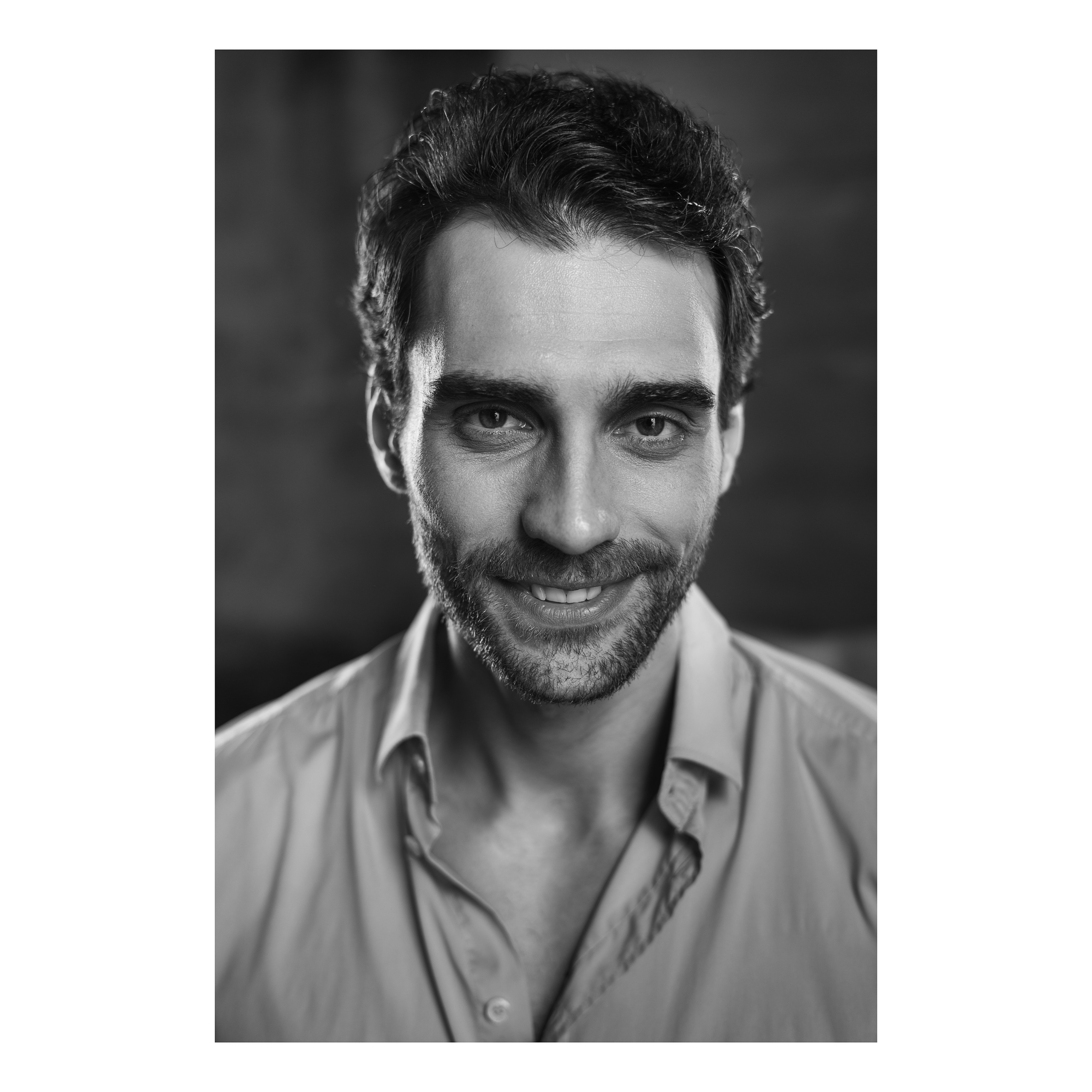 "Acting Portfolio" for aspiring film actors from a professional photographer in the film industry. Dubai, Moscow. Portrait photographer Moscow, UAE, Oleg Koshmarov