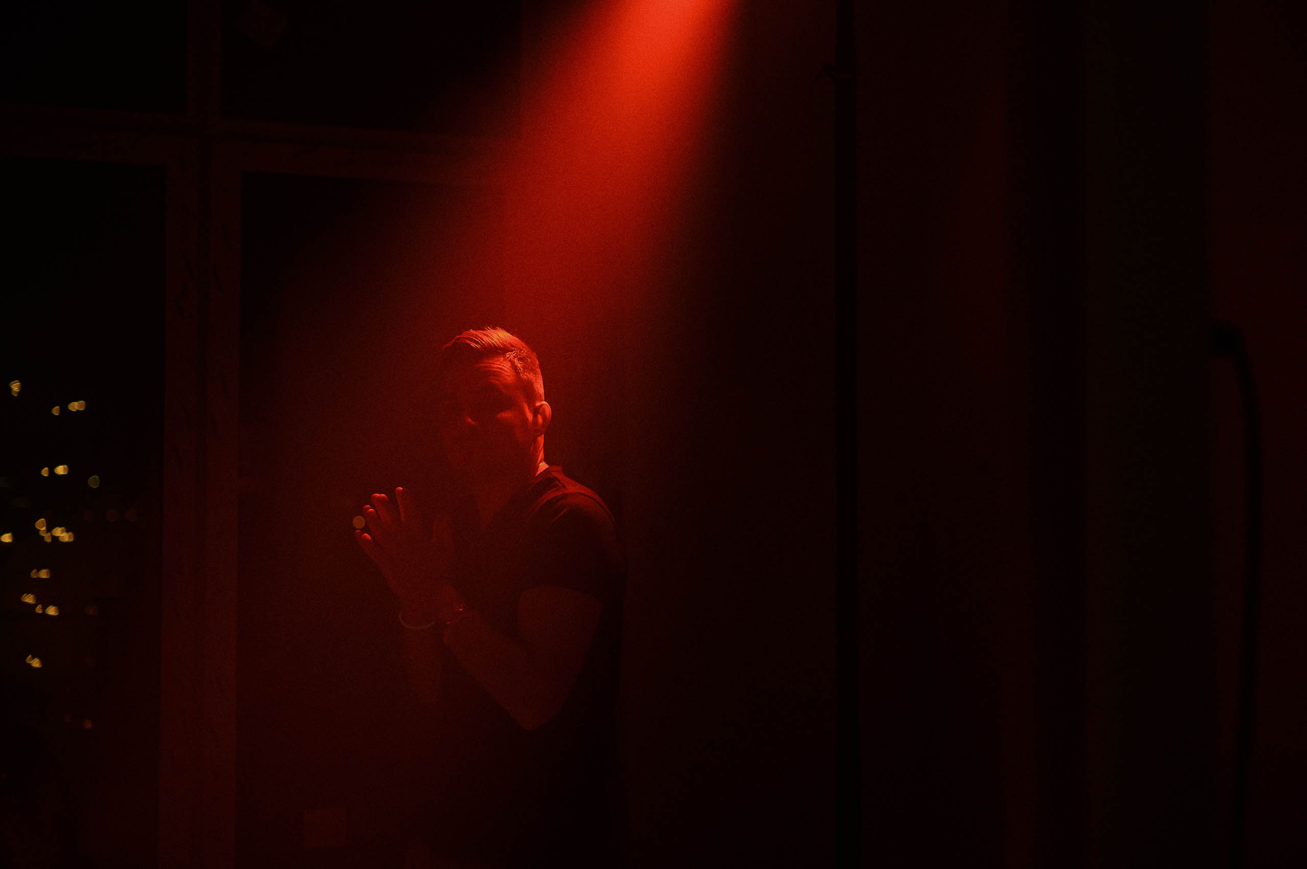 Вечеринка в новостройке. Евгений Нисковских — свадебный и репортажный фотограф в Тюмени