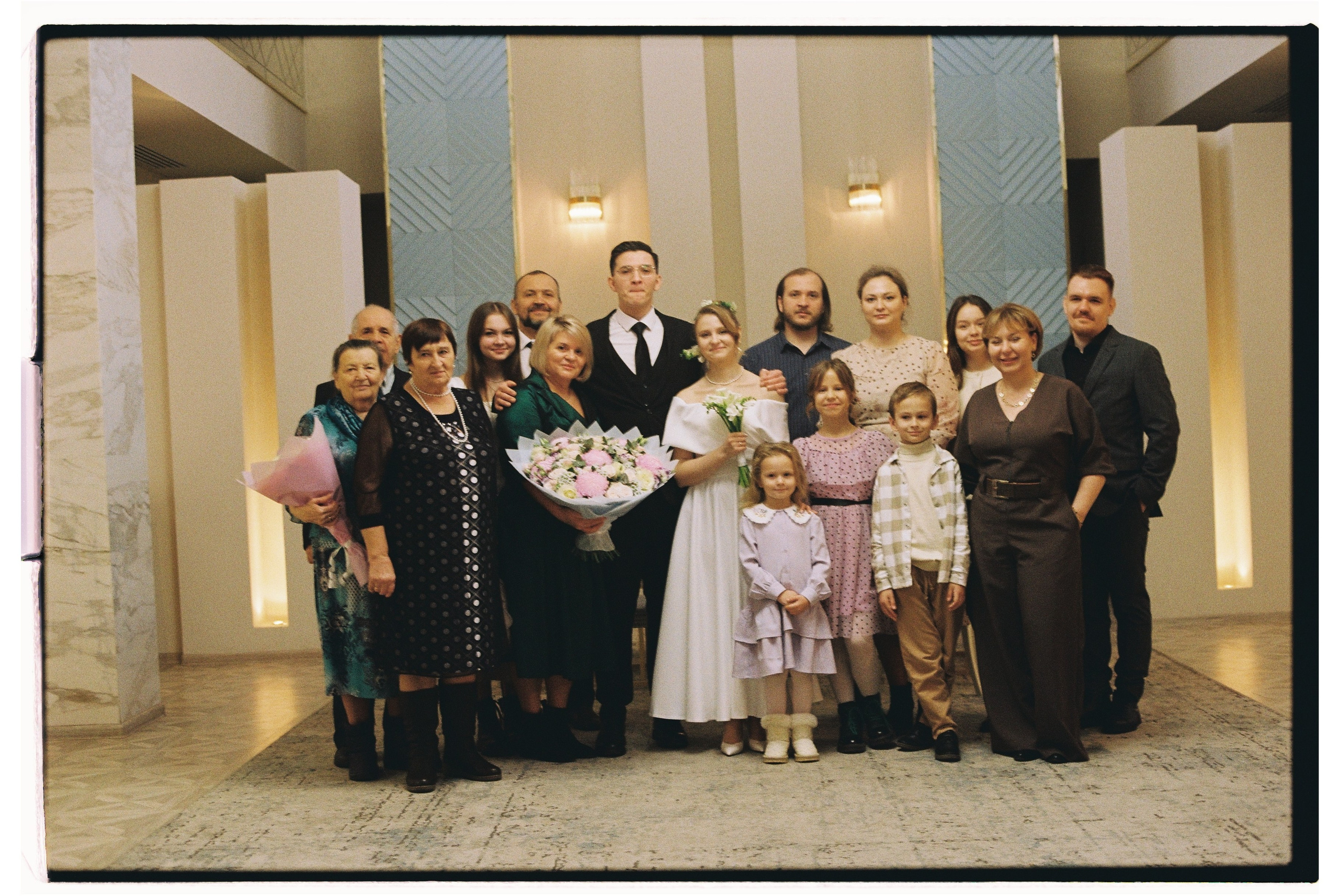 Роспись. Кизя Мисриева — фотограф: плёнка, цифра. Москва и не только