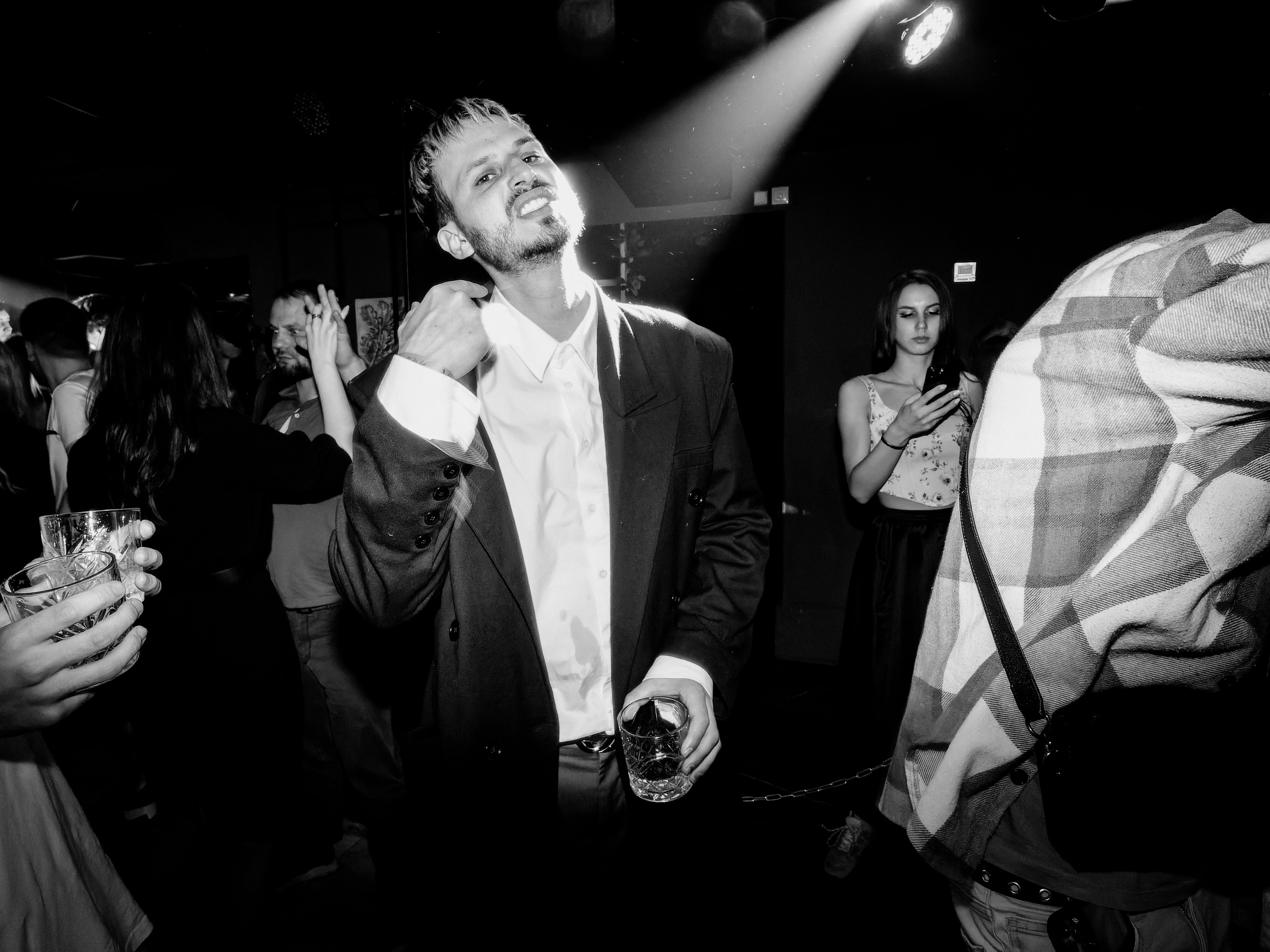 MONA CONCEPT CLUB. Фотограф Владивосток Ян Паклин