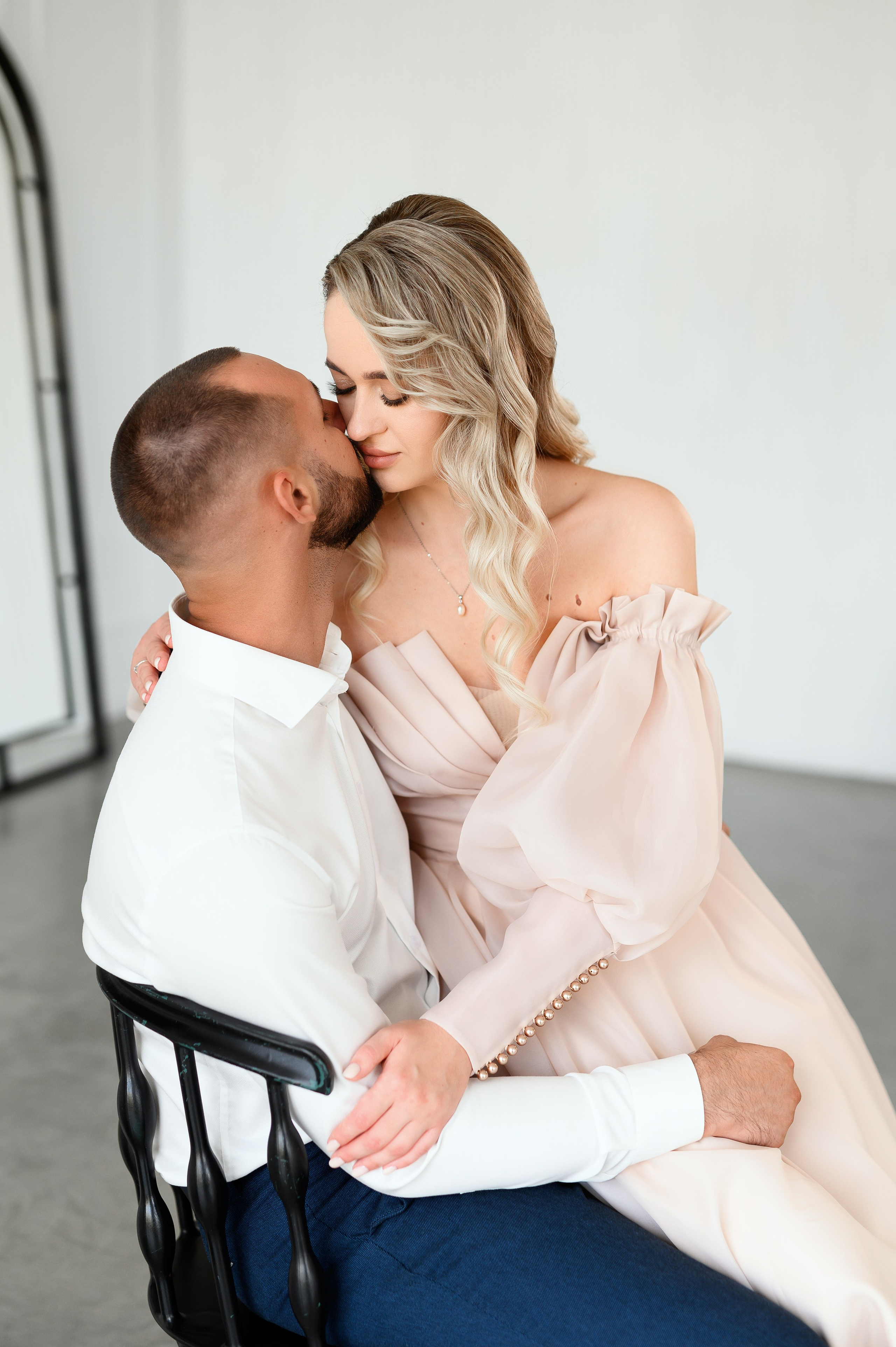 Ангелина и Александр | свадебная студийная съемка. Фотограф в Краснодаре Скубицкая Альбина