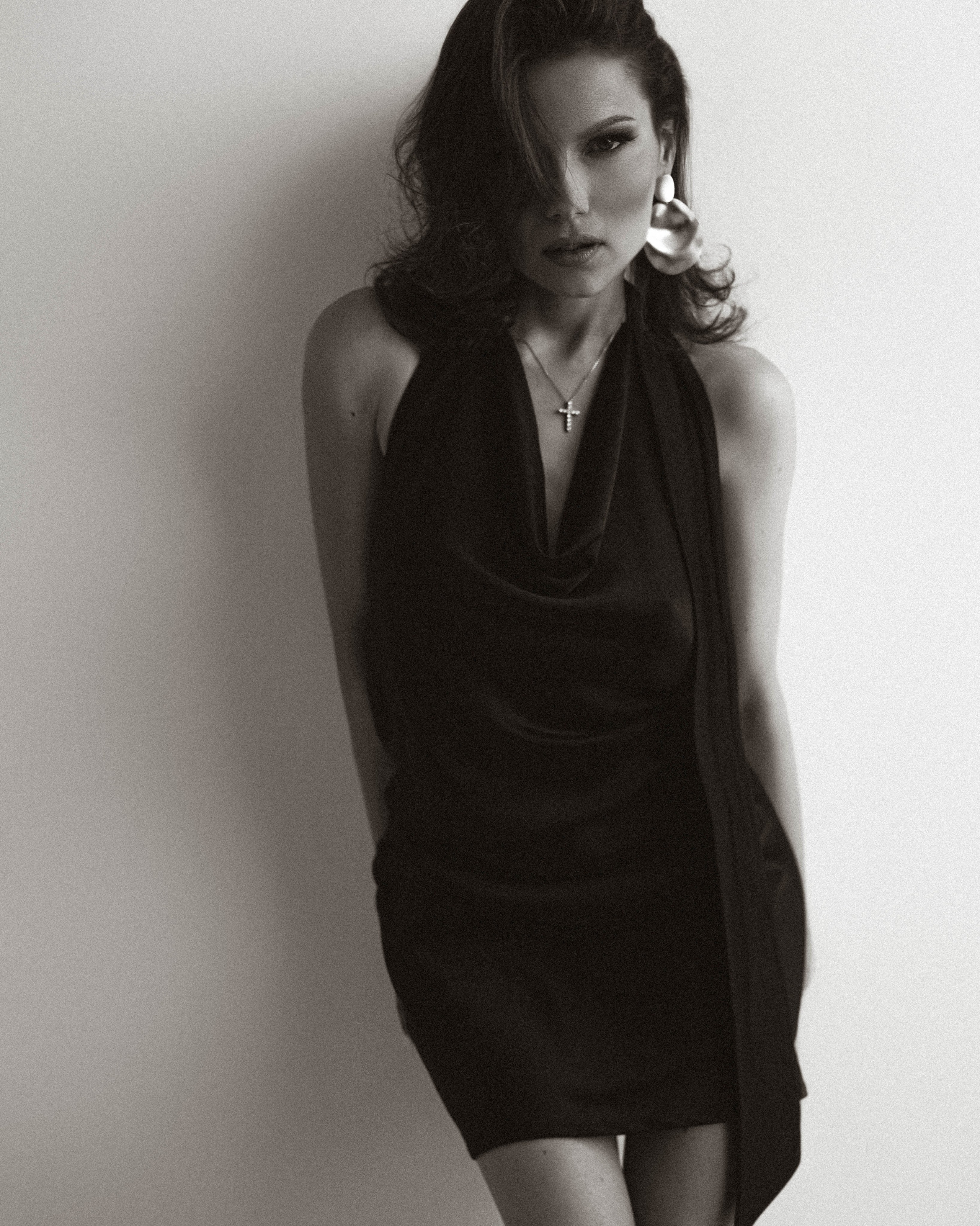 Girs. Male photographer