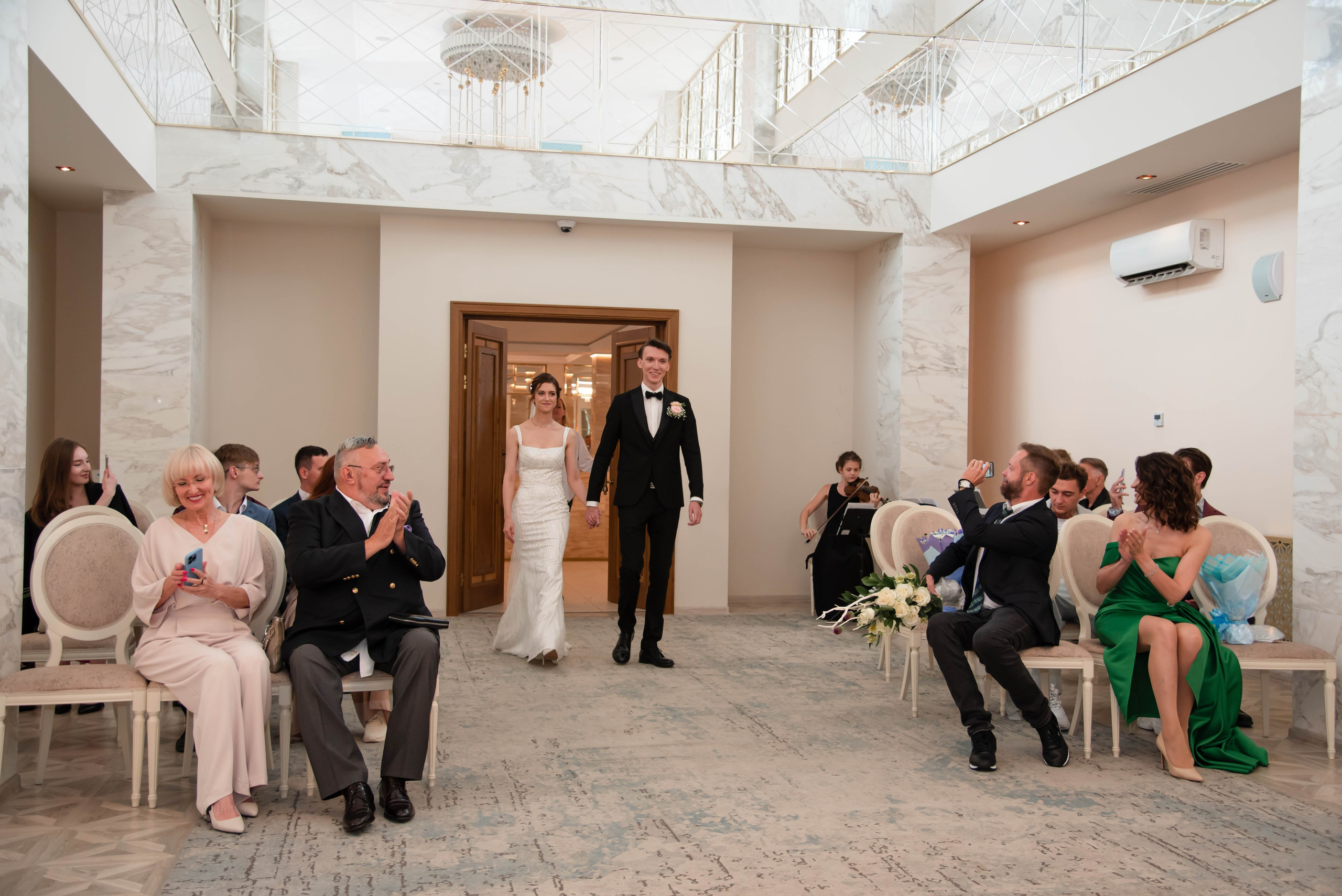 Свадебная фотосессия в Ботаническом саду. Свадебный фотограф Вера Климова