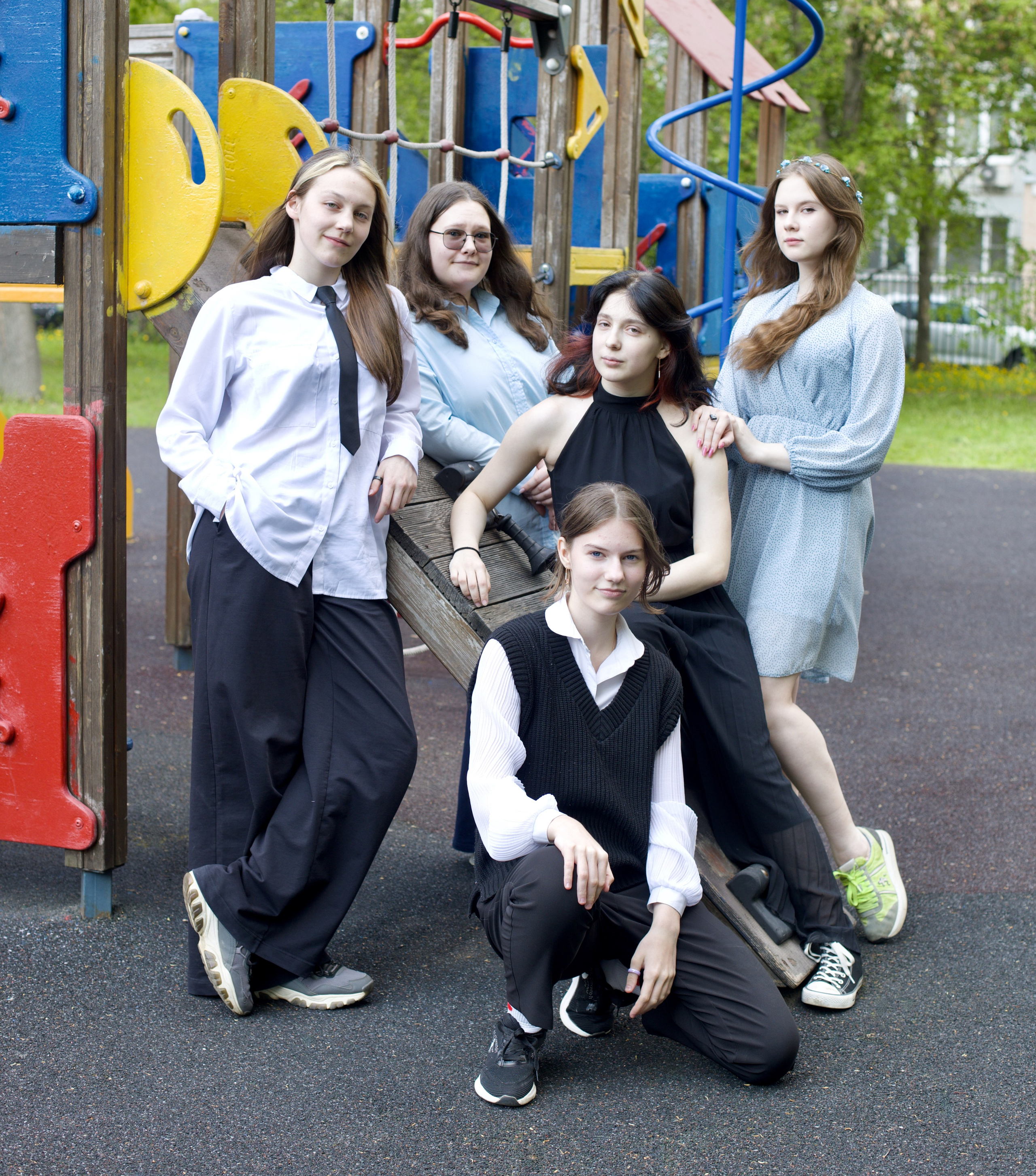 Групповые фото 9 и 11 класс