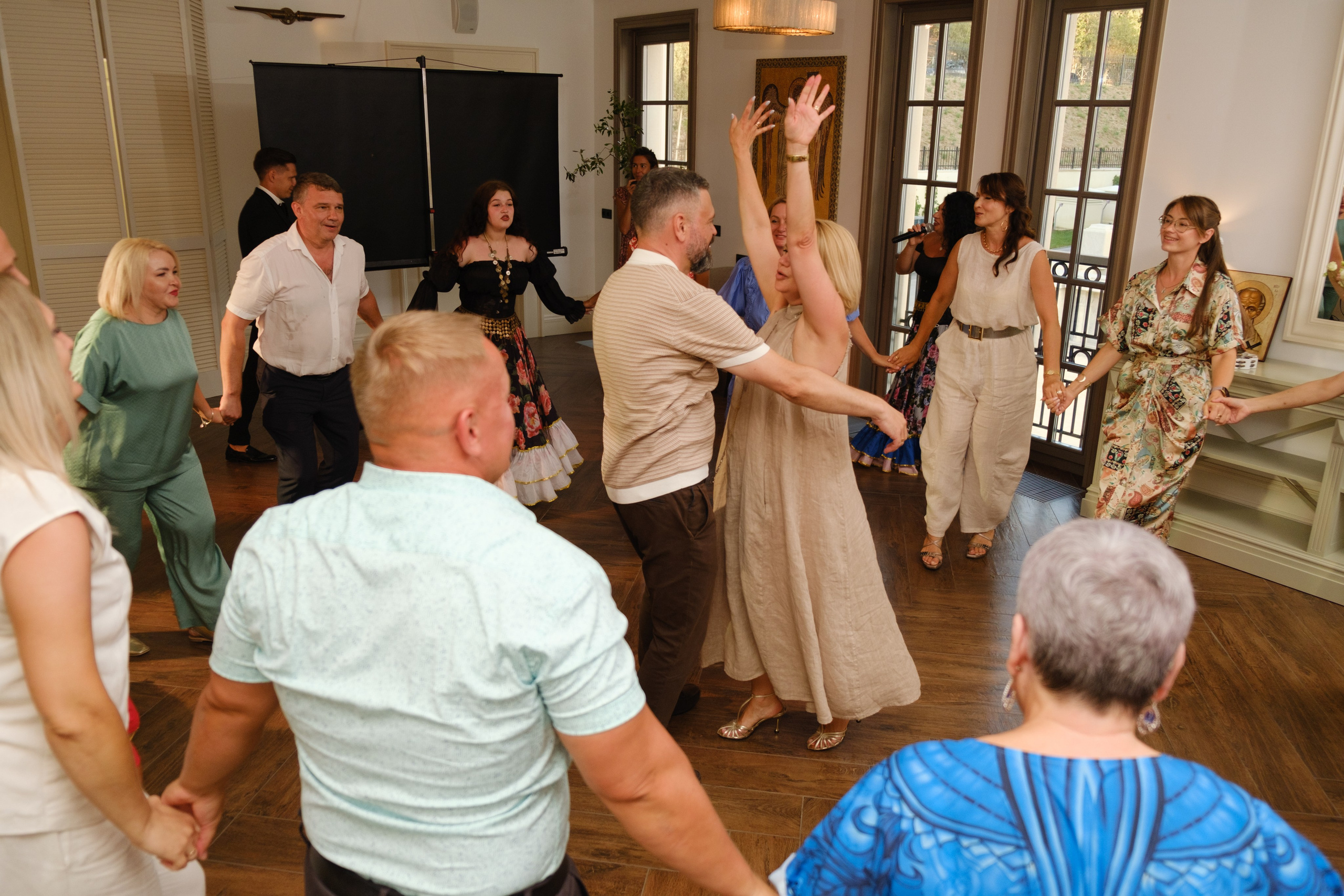 Фотограф на юбилей в Крыму | Съемка дня рождения | Илья Желдак. Профессиональная фотосъемка в Крыму. Натуральные эмоции и живые кадры. Забронируйте дату прямо сейчас!