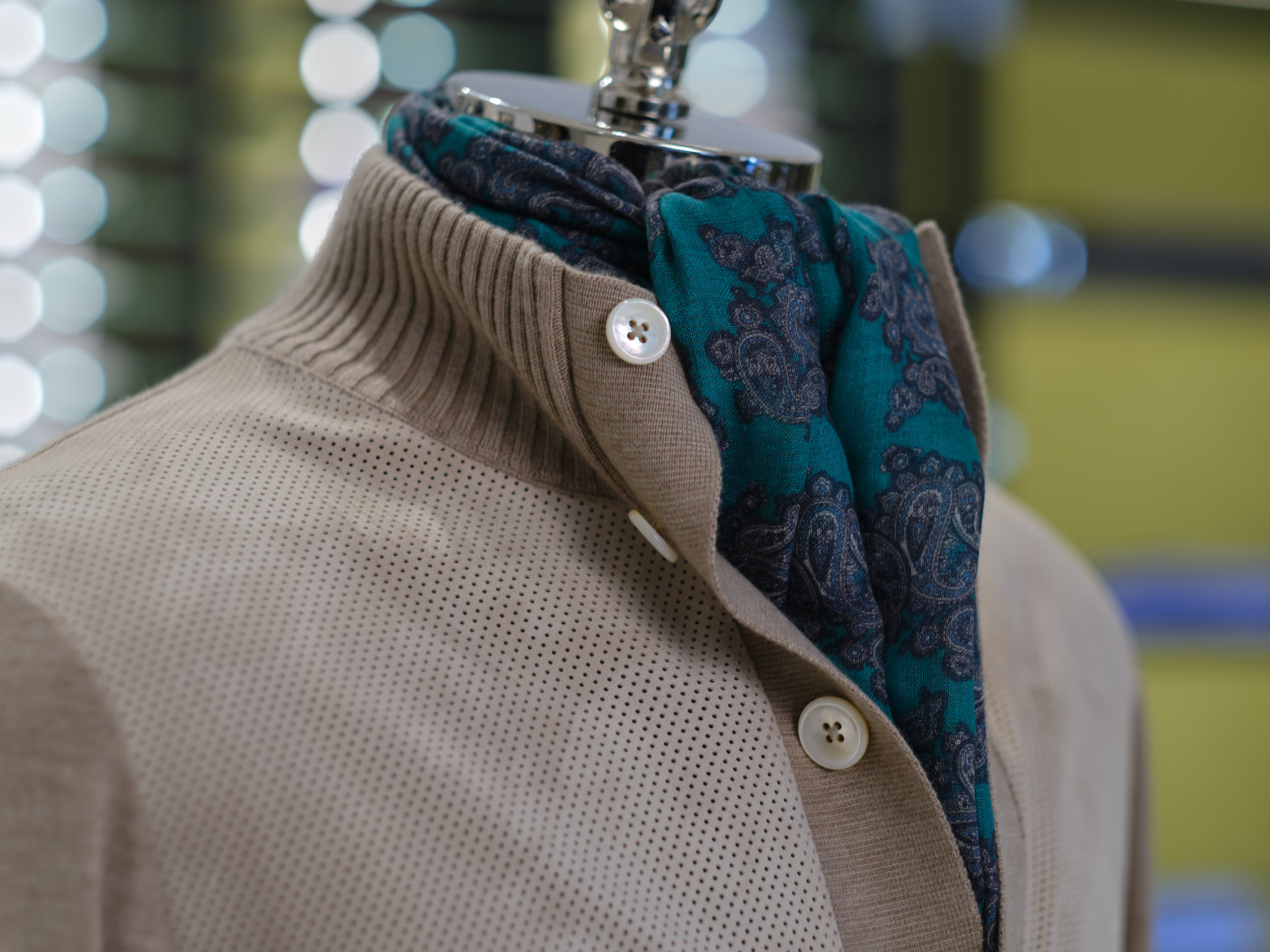 Фотографии луков и витрин Cesare Attolini Moscow весна 2019. Nikolay Samara — Portrait, Lifestyle, Event & Work and Sport Photography in Bratislava