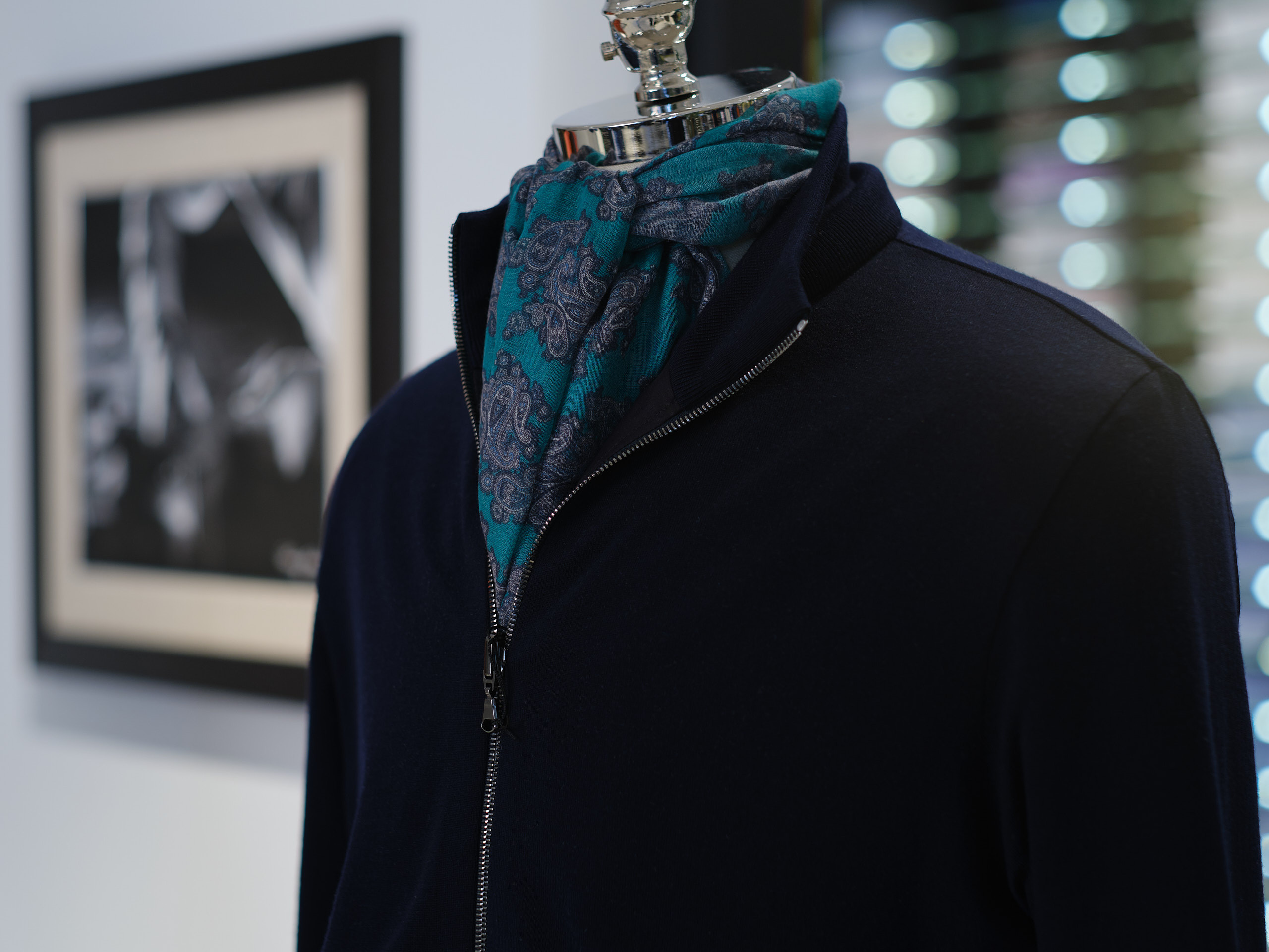 Фотографии луков и витрин Cesare Attolini Moscow весна 2019. Nikolay Samara — Portrait, Lifestyle, Event & Work and Sport Photography in Bratislava