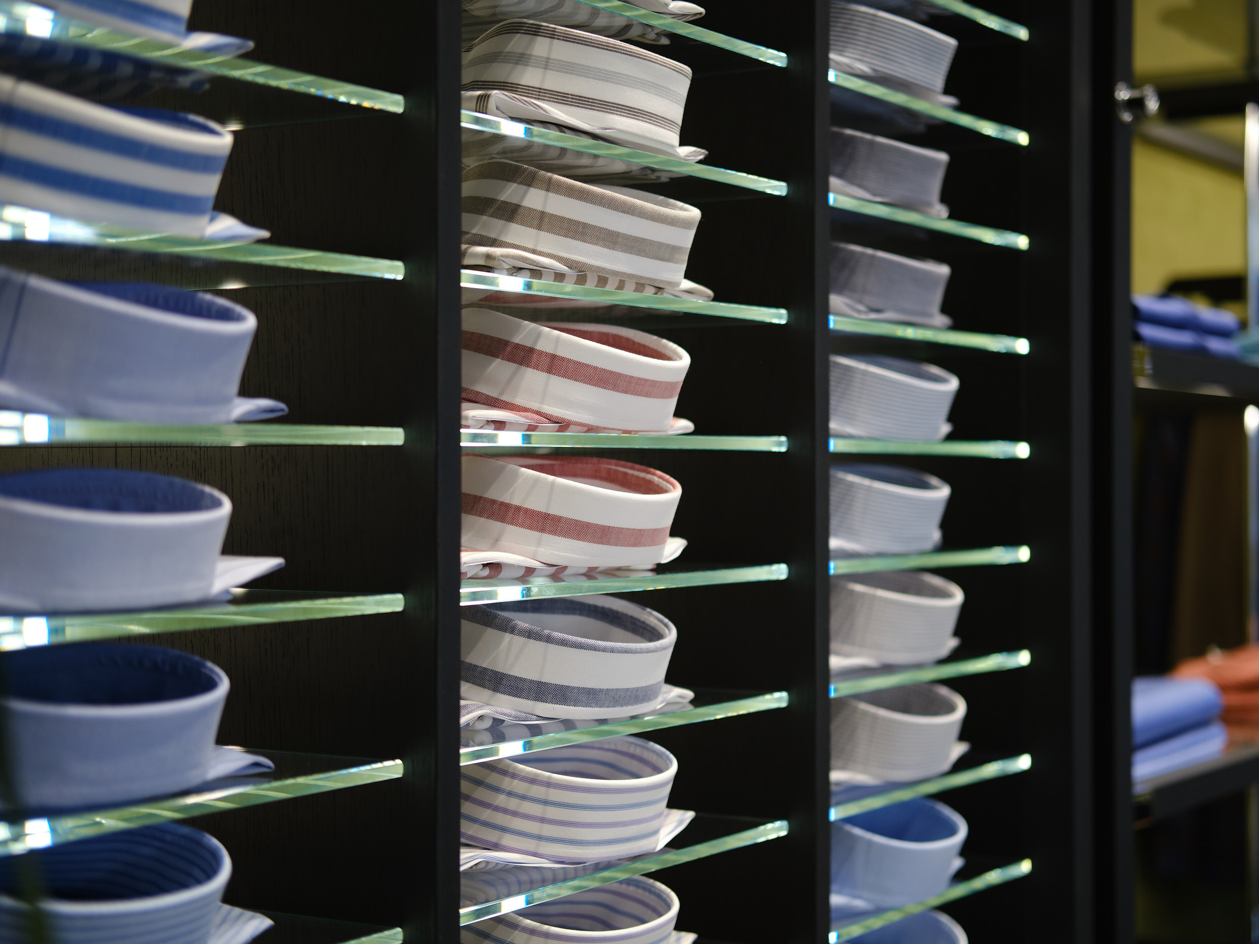 Фотографии луков и витрин Cesare Attolini Moscow весна 2019. Nikolay Samara — Portrait, Lifestyle, Event & Work and Sport Photography in Bratislava