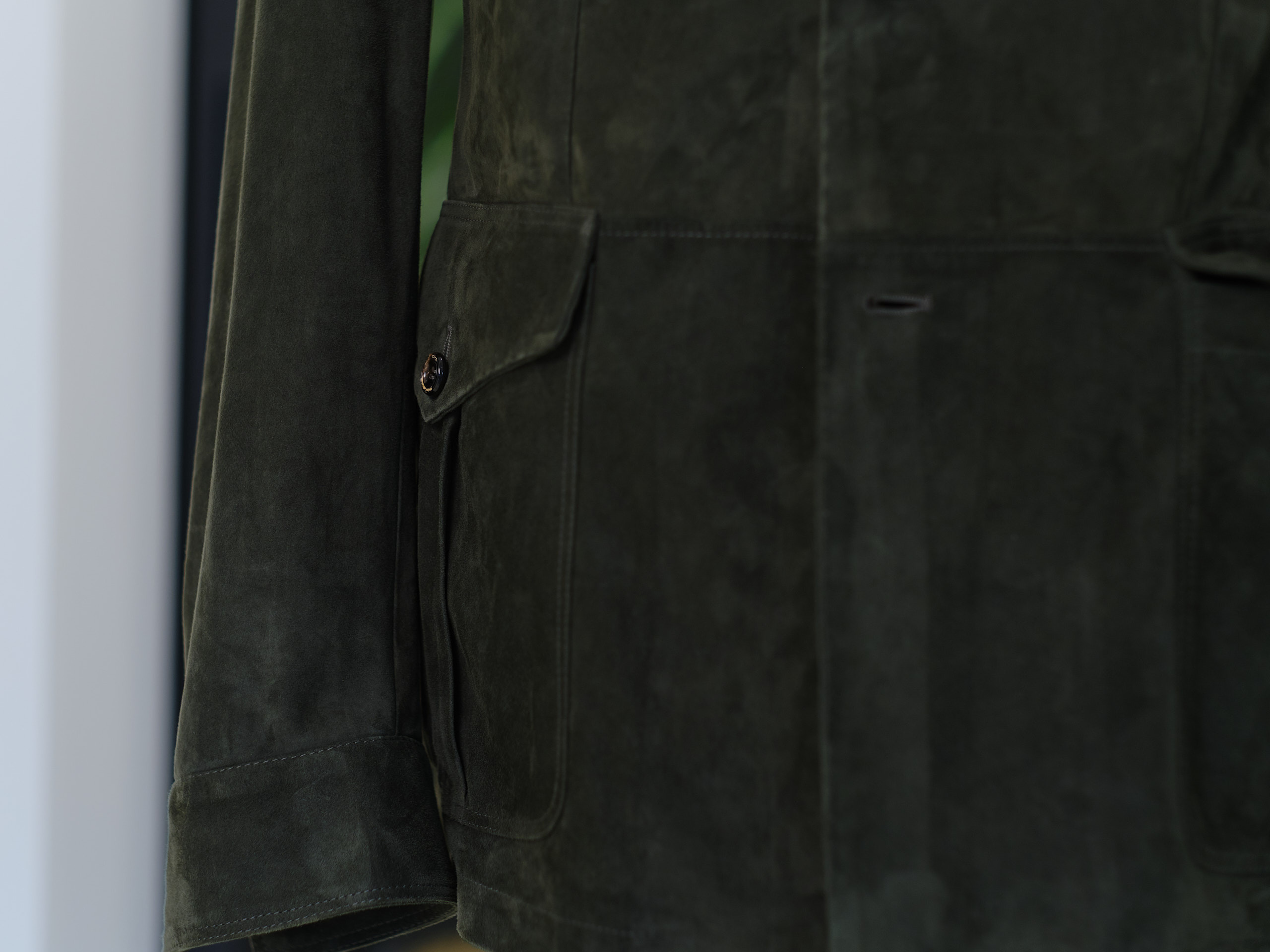 Фотографии луков и витрин Cesare Attolini Moscow весна 2019. Nikolay Samara — Portrait, Lifestyle, Event & Work and Sport Photography in Bratislava