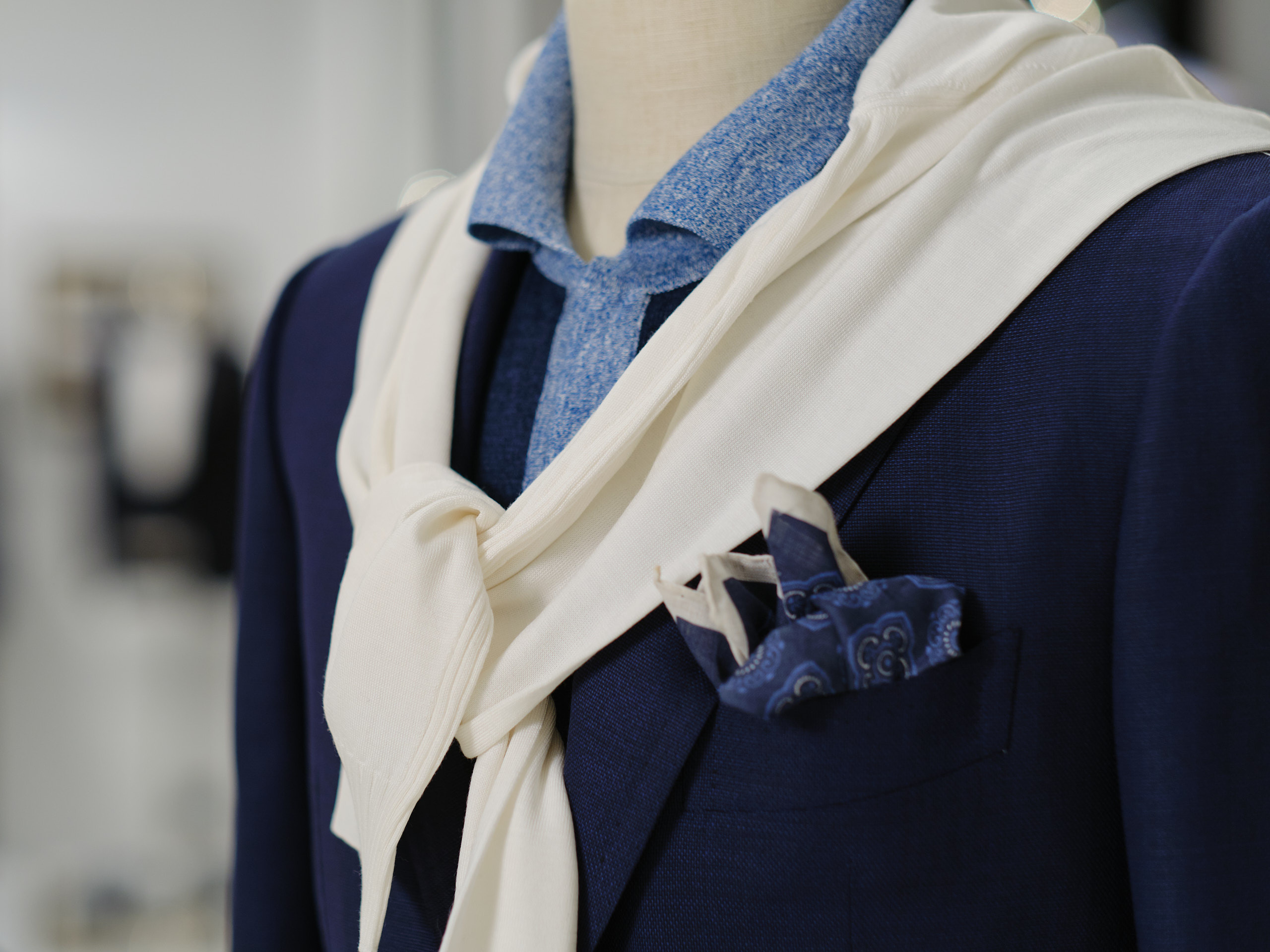 Фотографии луков и витрин Cesare Attolini Moscow весна 2019. Nikolay Samara — Portrait, Lifestyle, Event & Work and Sport Photography in Bratislava