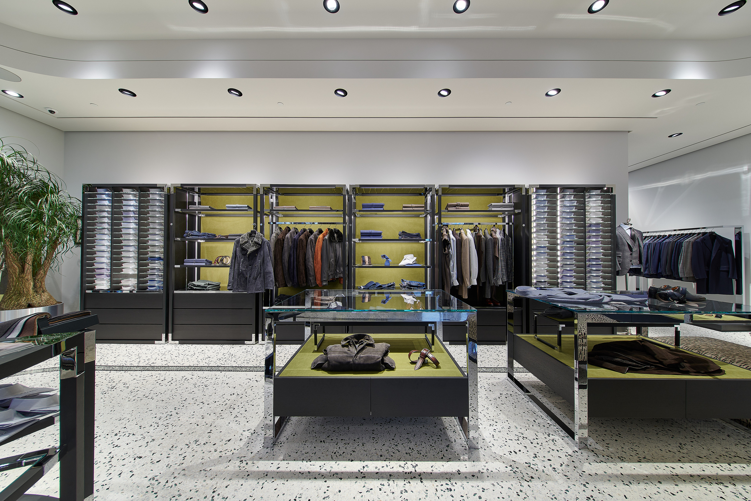 Фотографии интерьеров Cesare Attolini Moscow осень 2018 — осень 2020. Nikolay Samara — Porträt-, Lifestyle-, Event- & Work-and-Sport-Fotografie in Bratislava