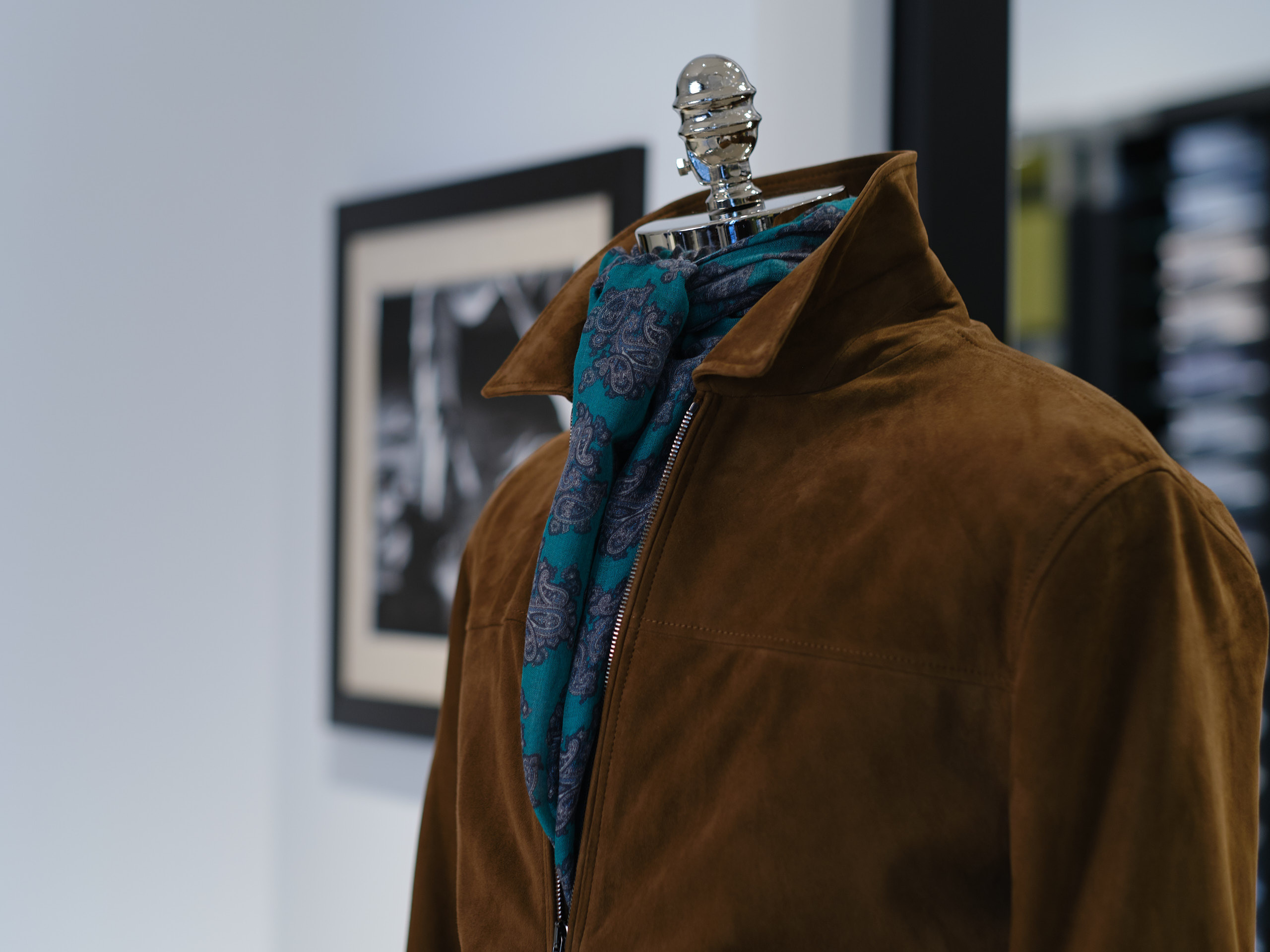 Фотографии луков и витрин Cesare Attolini Moscow весна 2019. Nikolay Samara — Portrait, Lifestyle, Event & Work and Sport Photography in Bratislava