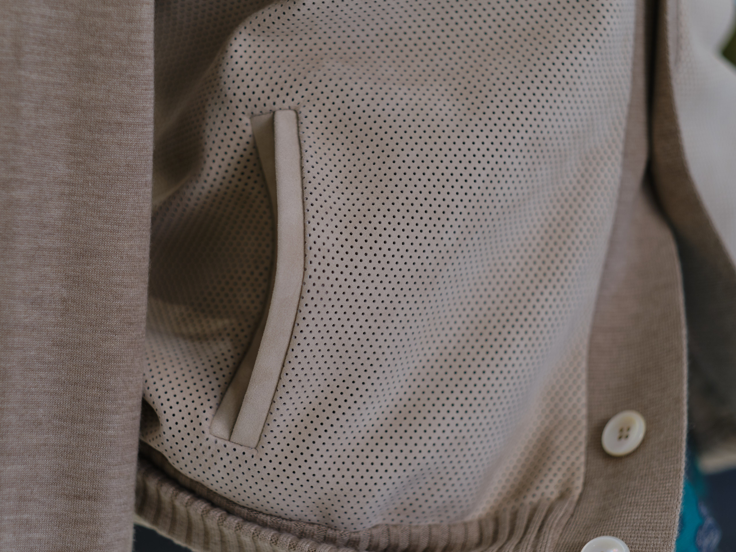 Фотографии луков и витрин Cesare Attolini Moscow весна 2019. Nikolay Samara — Portrait, Lifestyle, Event & Work and Sport Photography in Bratislava