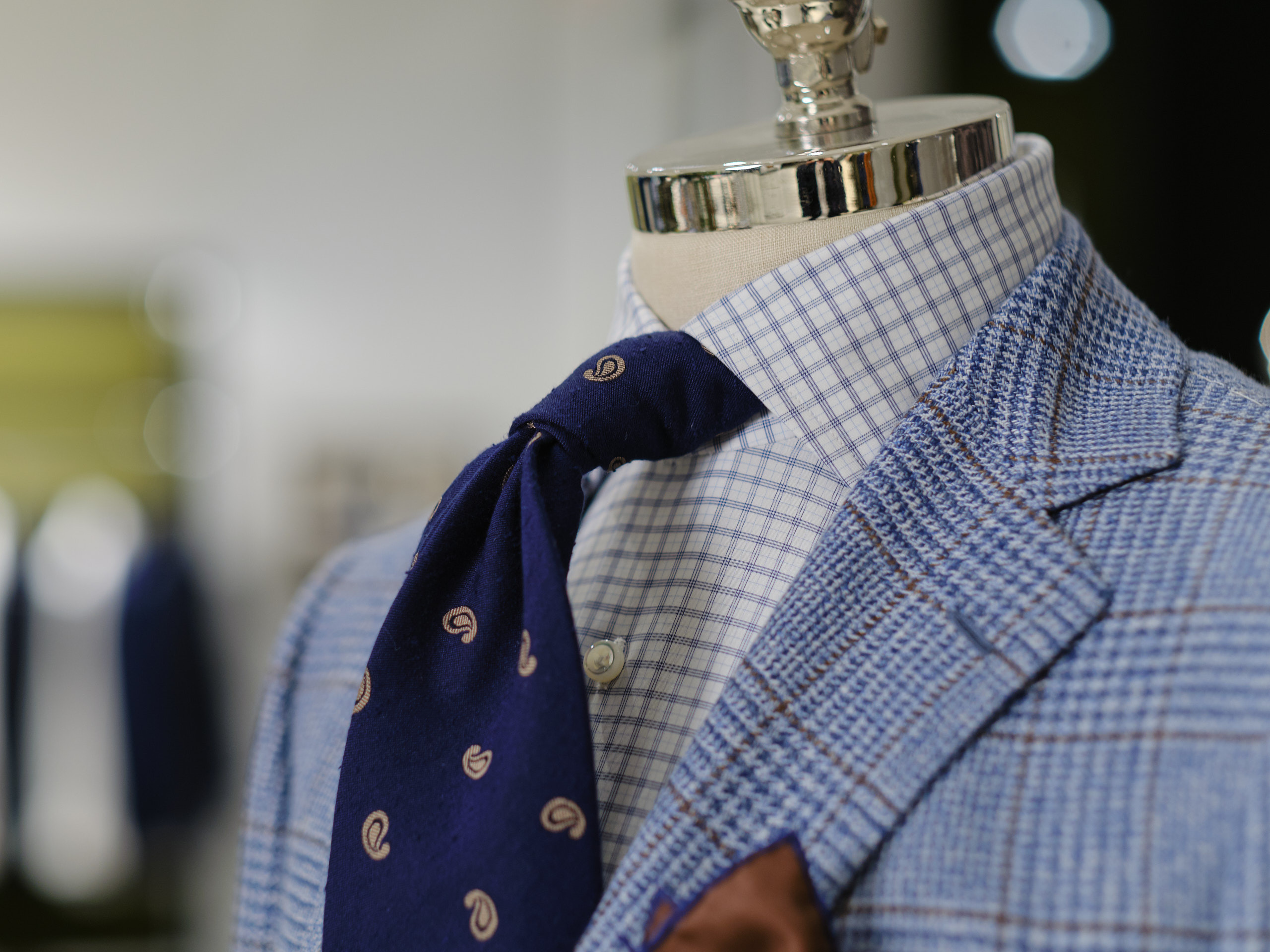 Фотографии луков и витрин Cesare Attolini Moscow весна 2019. Nikolay Samara — Portrait, Lifestyle, Event & Work and Sport Photography in Bratislava