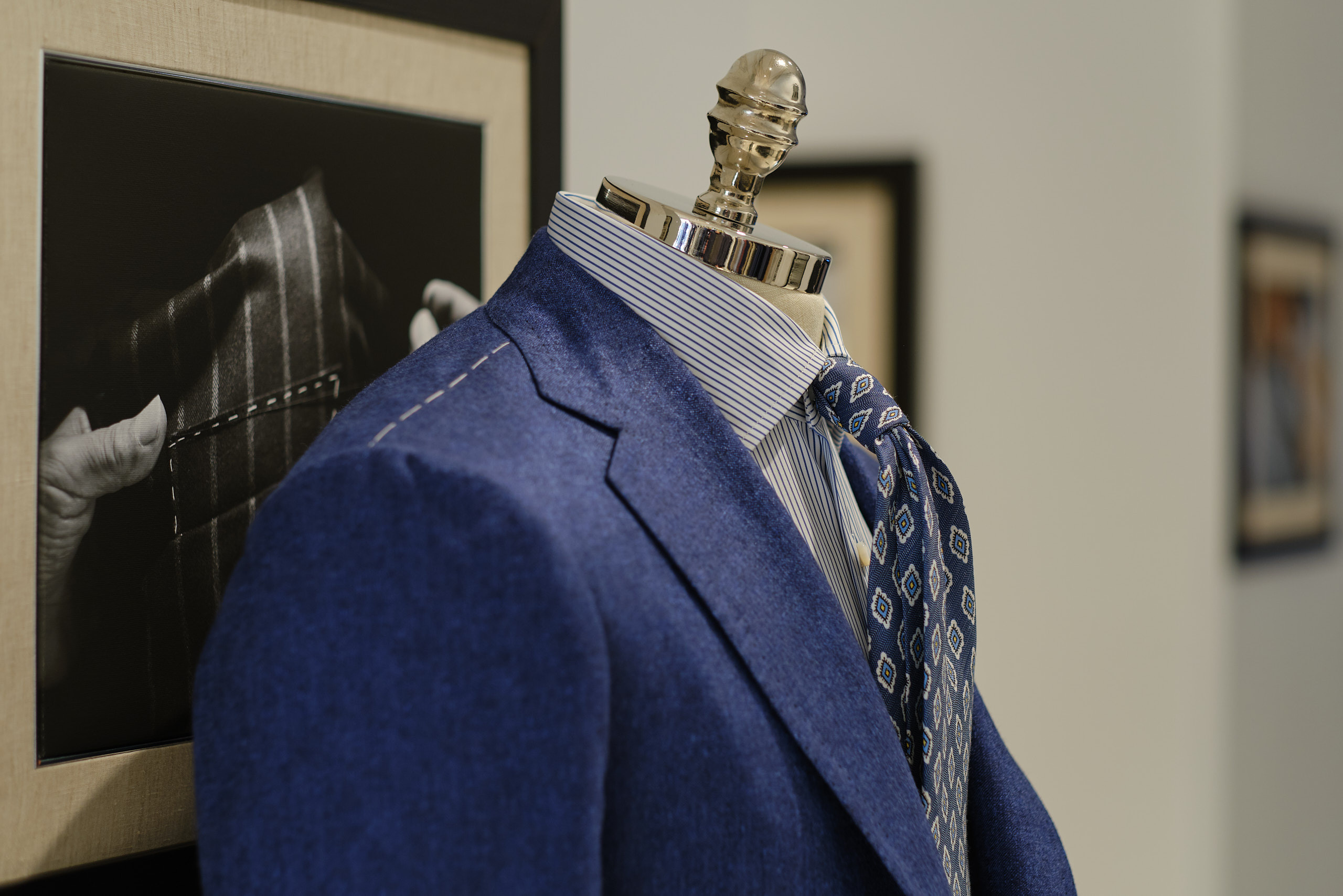 Фотографии луков и витрин Cesare Attolini Moscow весна 2019. Nikolay Samara — Portrait, Lifestyle, Event & Work and Sport Photography in Bratislava