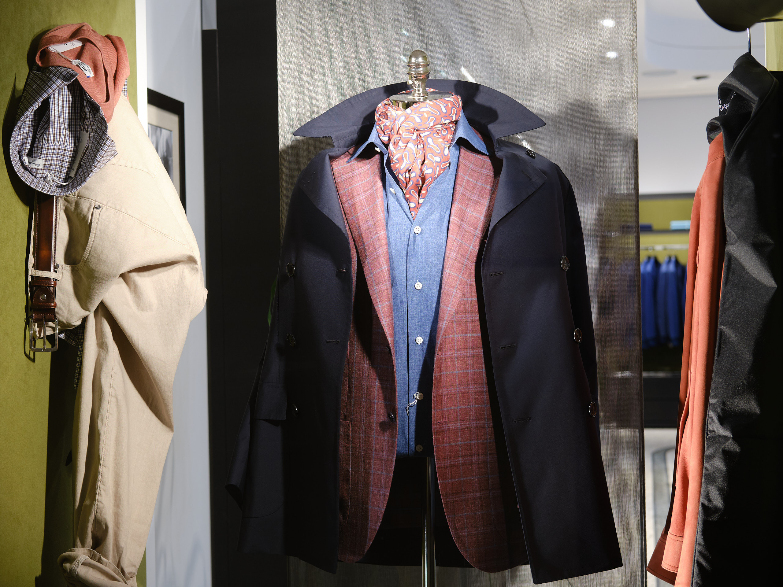 Фотографии луков и витрин Cesare Attolini Moscow весна 2019. Nikolay Samara — Portrait, Lifestyle, Event & Work and Sport Photography in Bratislava