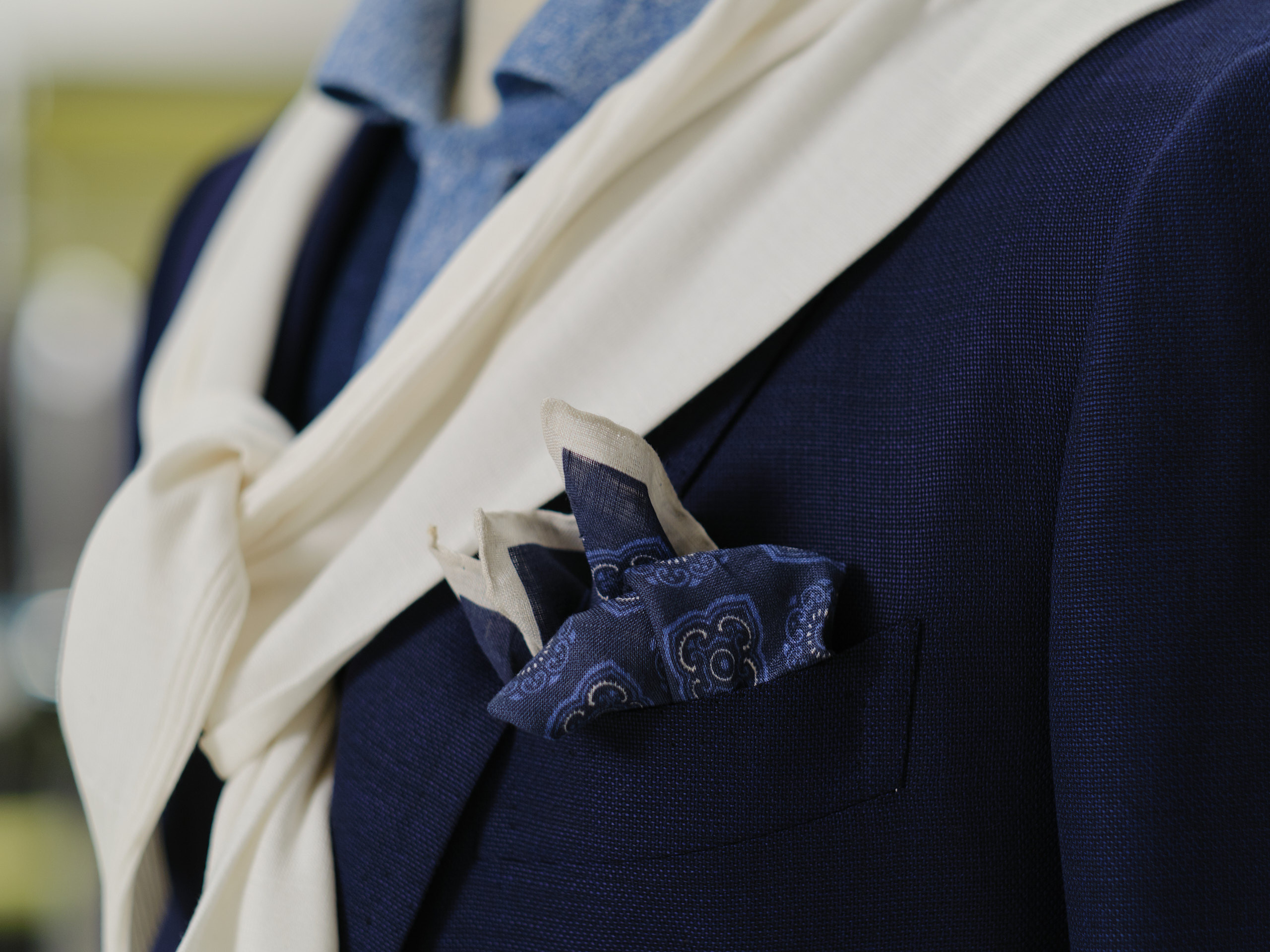 Фотографии луков и витрин Cesare Attolini Moscow весна 2019. Nikolay Samara — Portrait, Lifestyle, Event & Work and Sport Photography in Bratislava