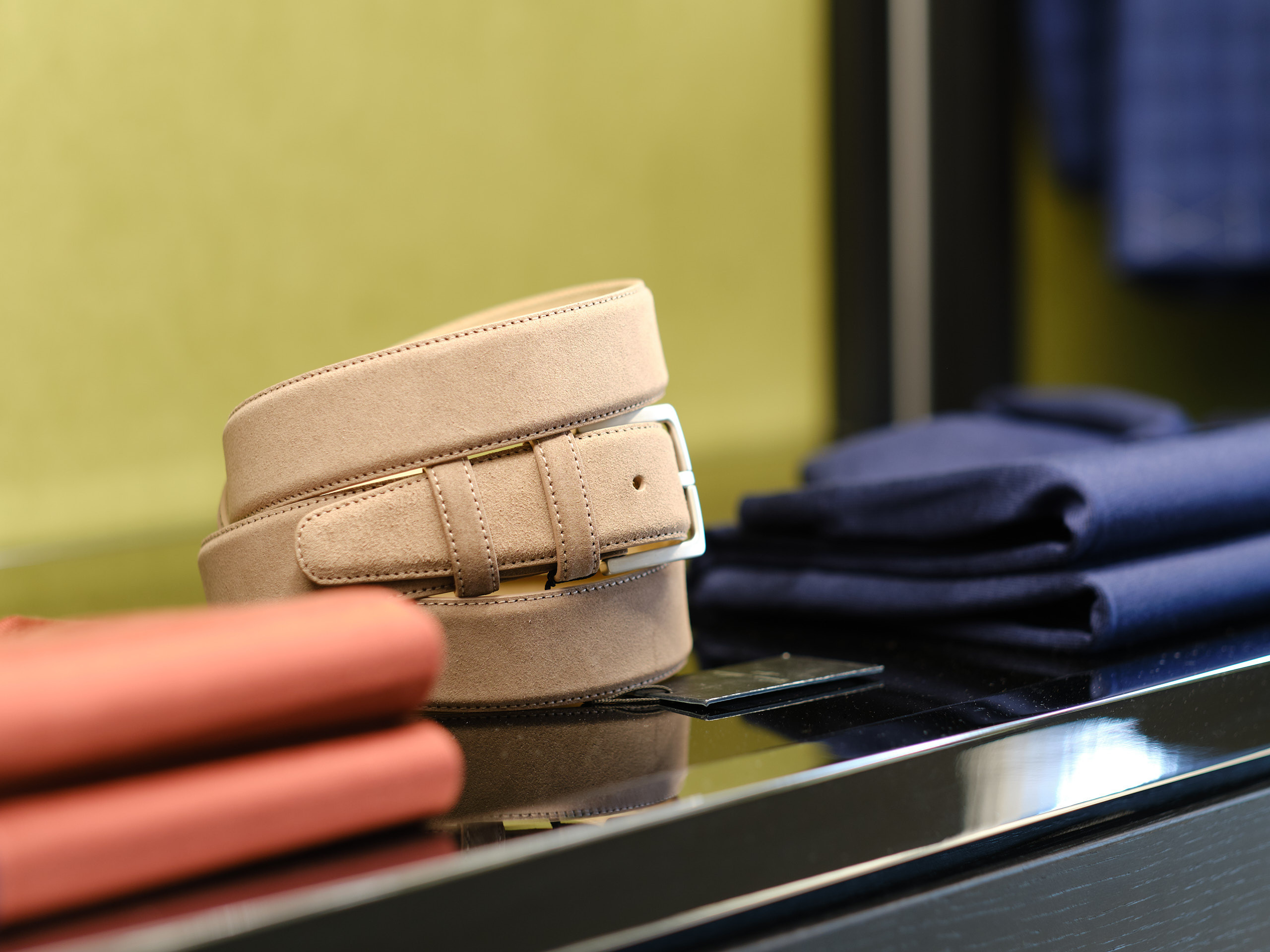 Фотографии луков и витрин Cesare Attolini Moscow весна 2019. Nikolay Samara — Portrait, Lifestyle, Event & Work and Sport Photography in Bratislava