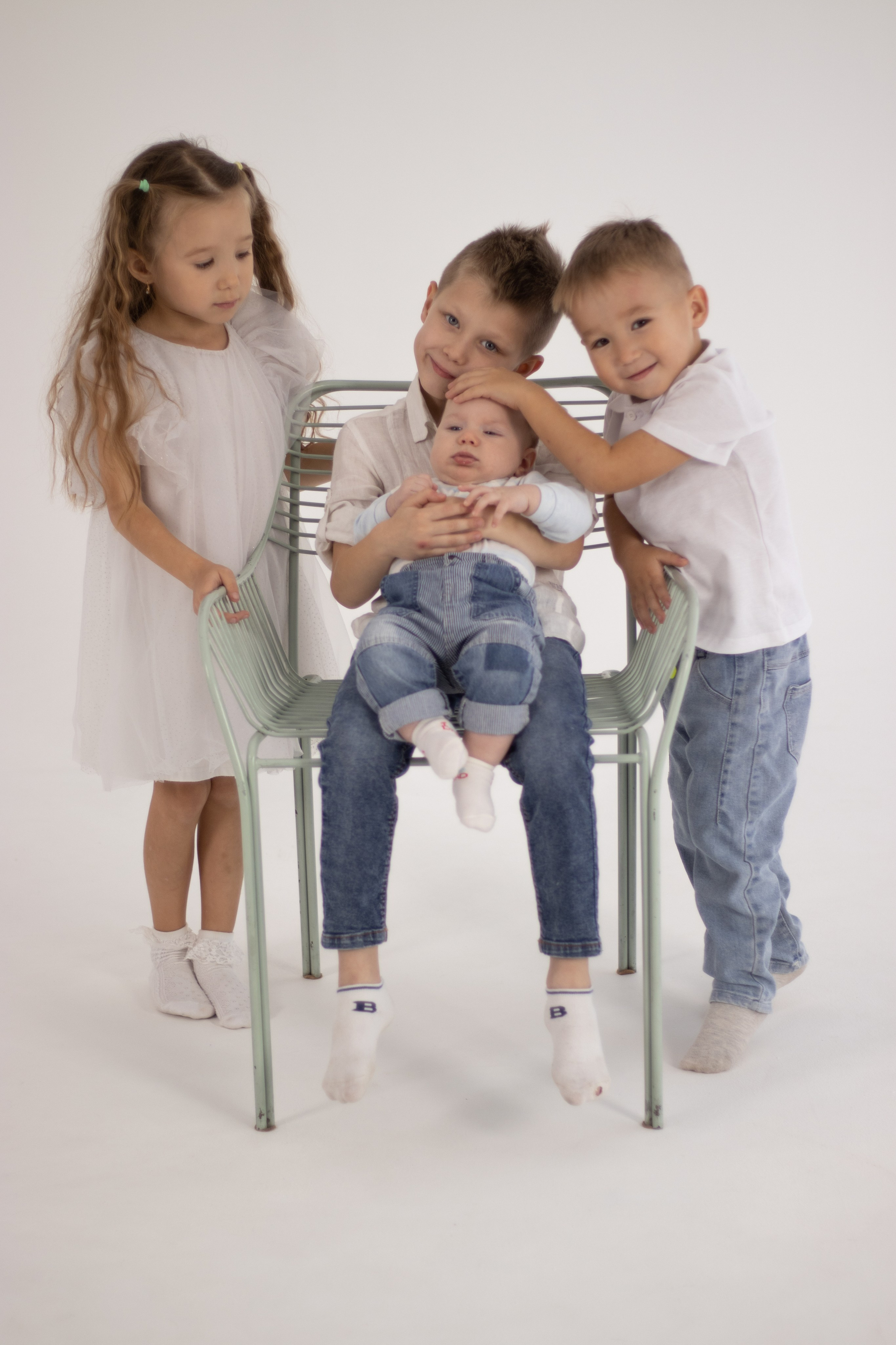 Студийная фотосессия. Фотограф в Астане, индивидуальная, семейная, домашняя фотосессия