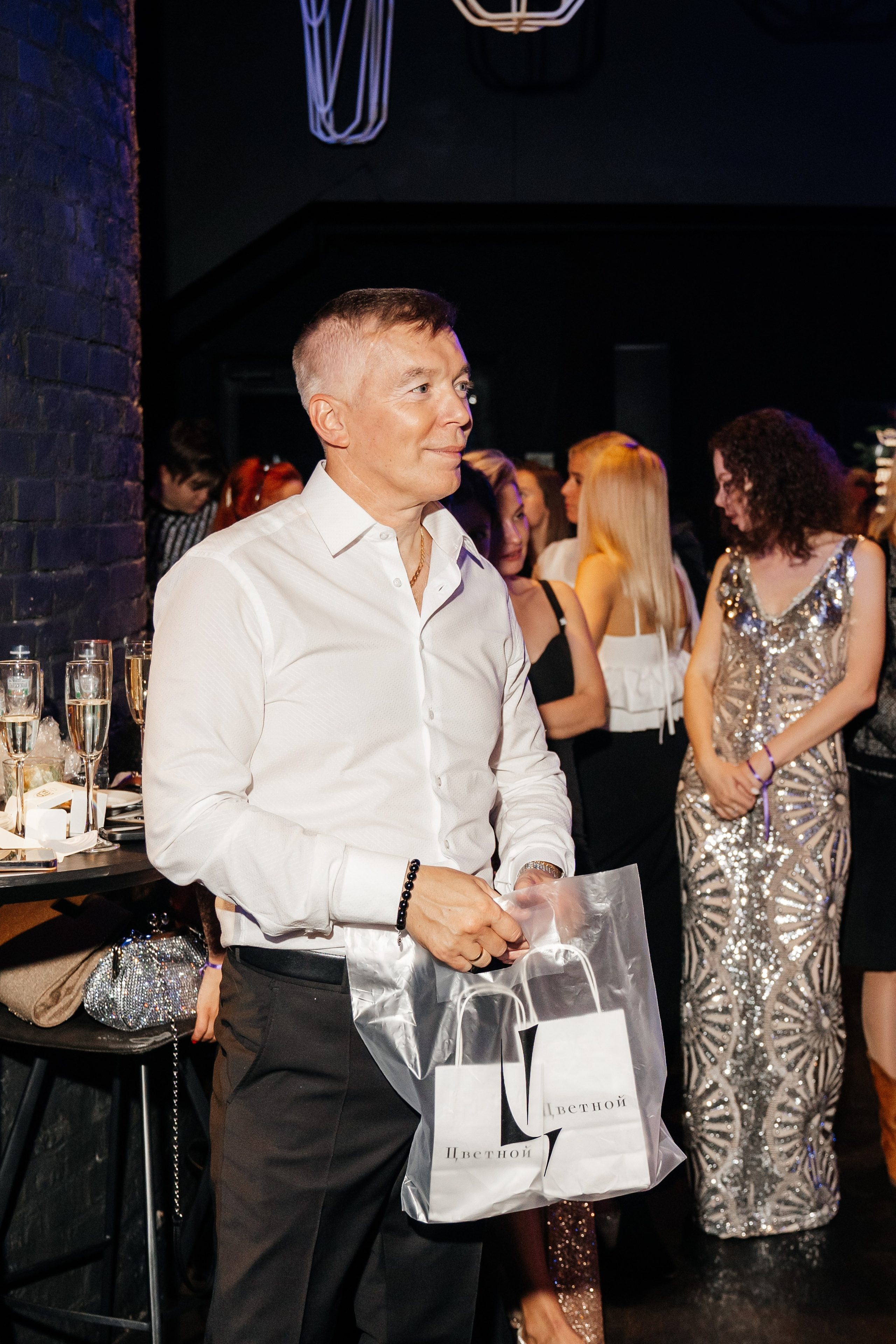 Юбилей клуба «ИНТУИЦИЯ». Семейный и репортажный фотограф в Москве Оксана Шилова