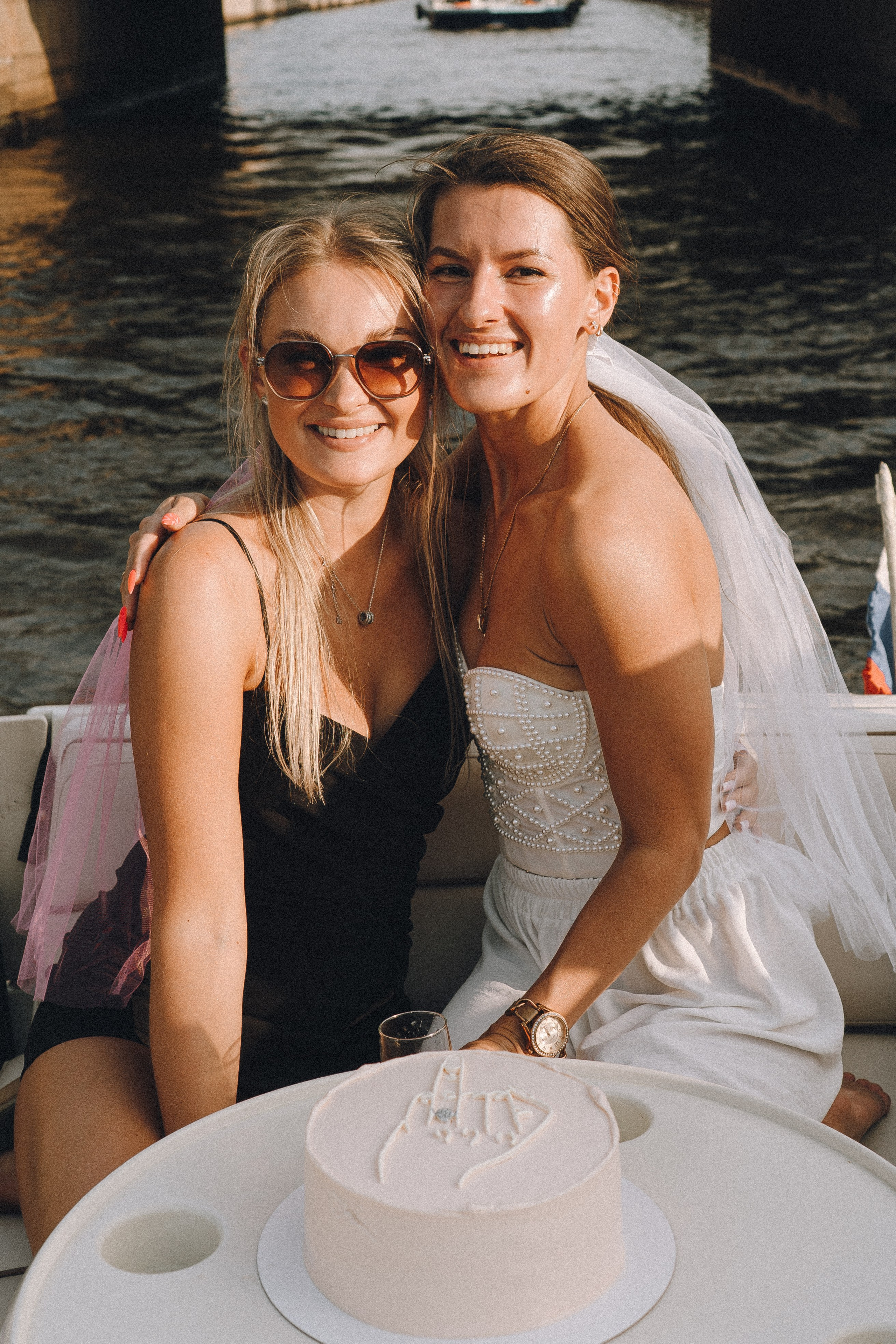 ДЕВИЧНИК НА КАТЕРЕ. Профессиональный фотограф, Санкт-Петербург — Виктория Богомолова