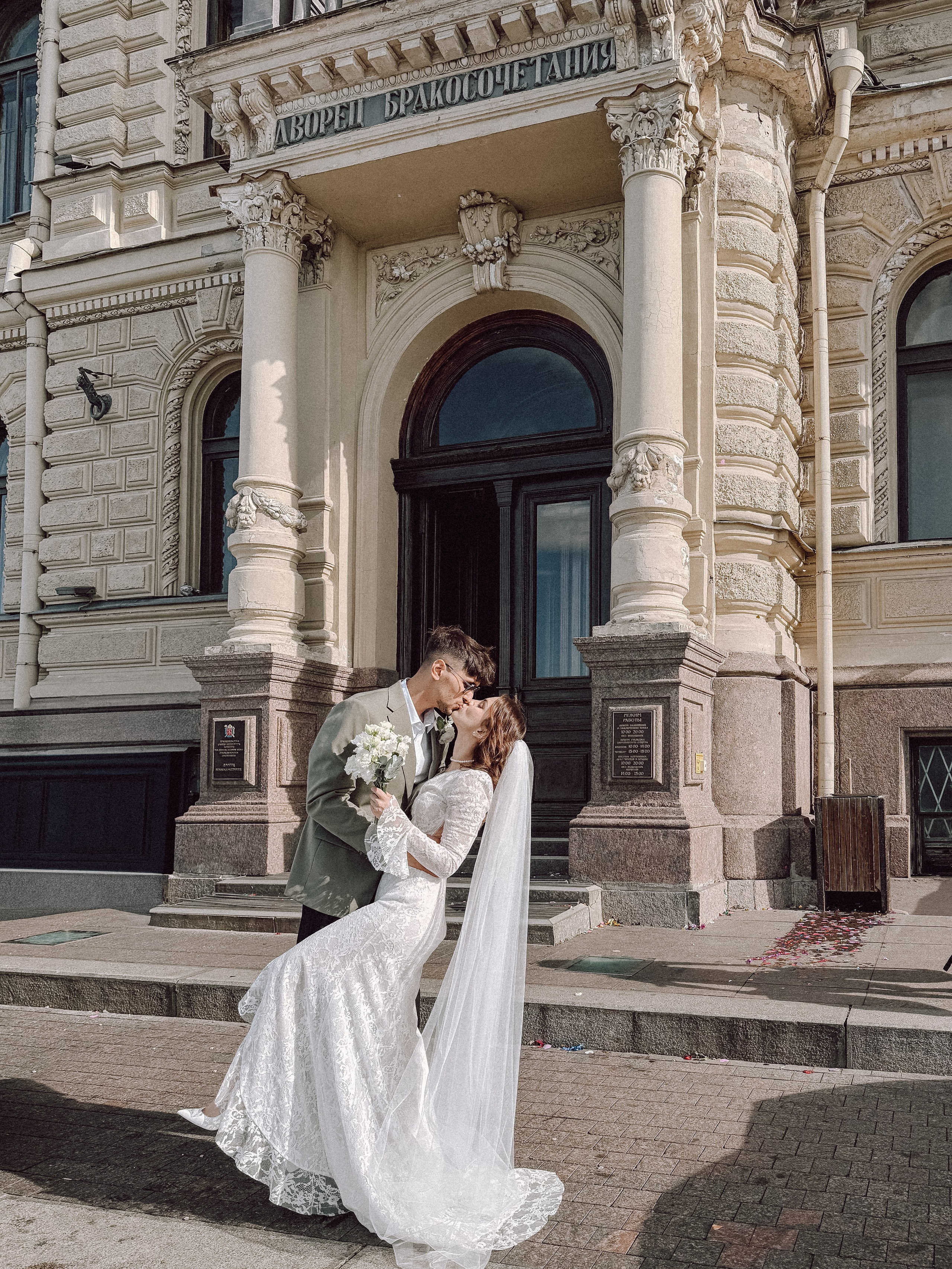 ФОТО НА ТЕЛЕФОН ВО ВРЕМЯ БРАКОСОЧЕТАНИЯ В ПЕРВОМ ДВОРЦЕ И ПРОГУЛКИ. Профессиональный фотограф, Санкт-Петербург — Виктория Богомолова