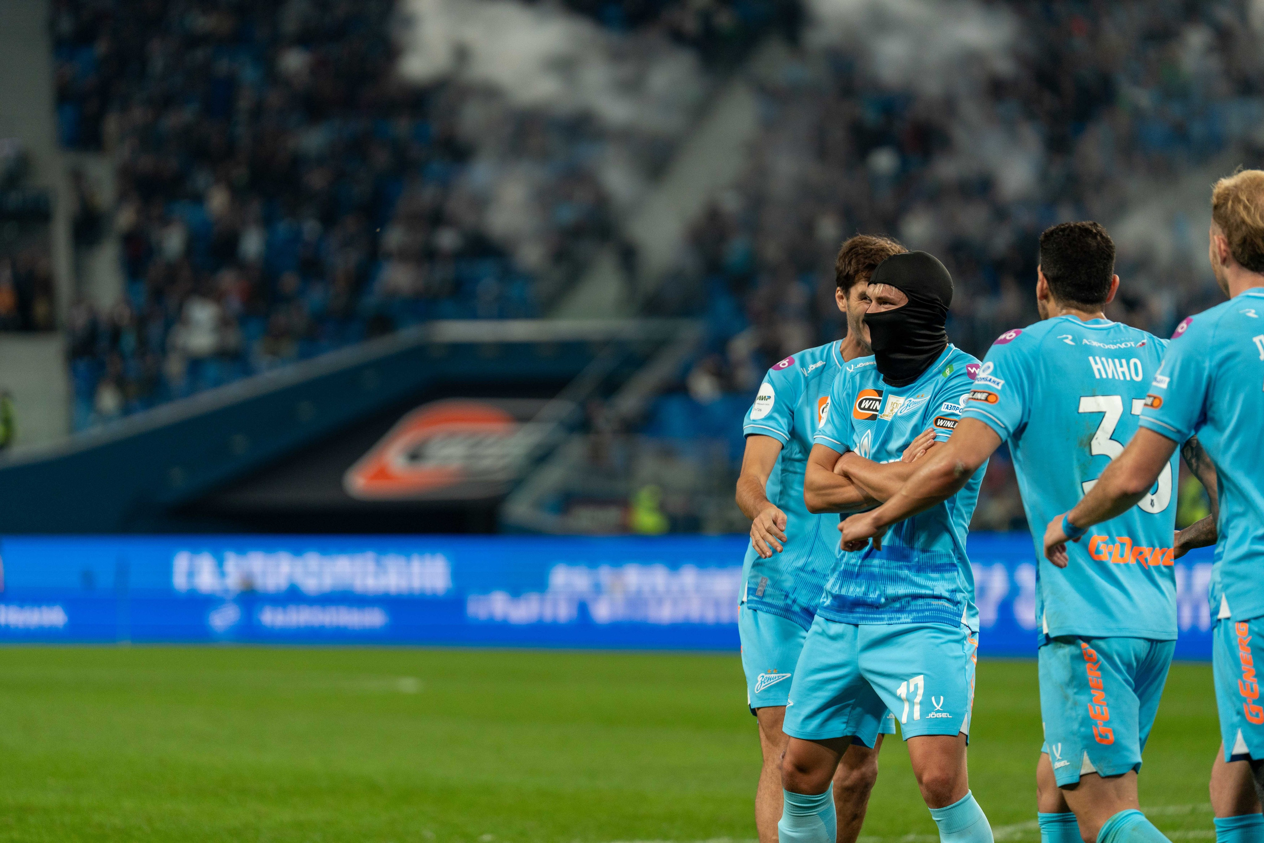 Зенит — Локомотив: фотогалерея 14-го тура РПЛ на Газпром Арене | Антон Гауф. Спортивный фотограф в Санкт-Петербурге | Антон Гауф