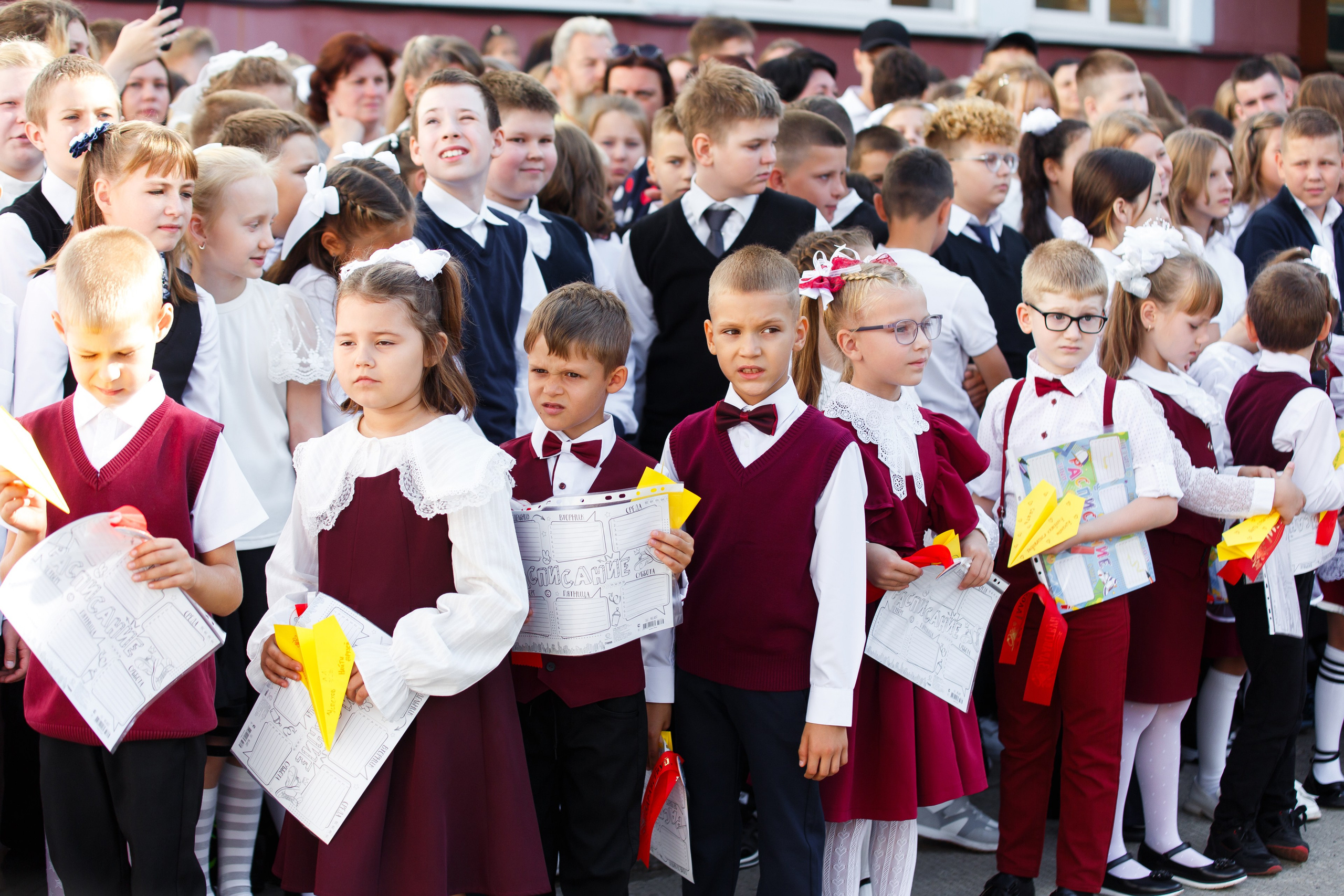 01 СЕНТЯБРЯ 2024 (МБОУ г. Мценска «Средняя школа № 9»). Профессиональный фотограф в Мценске и Орловской области