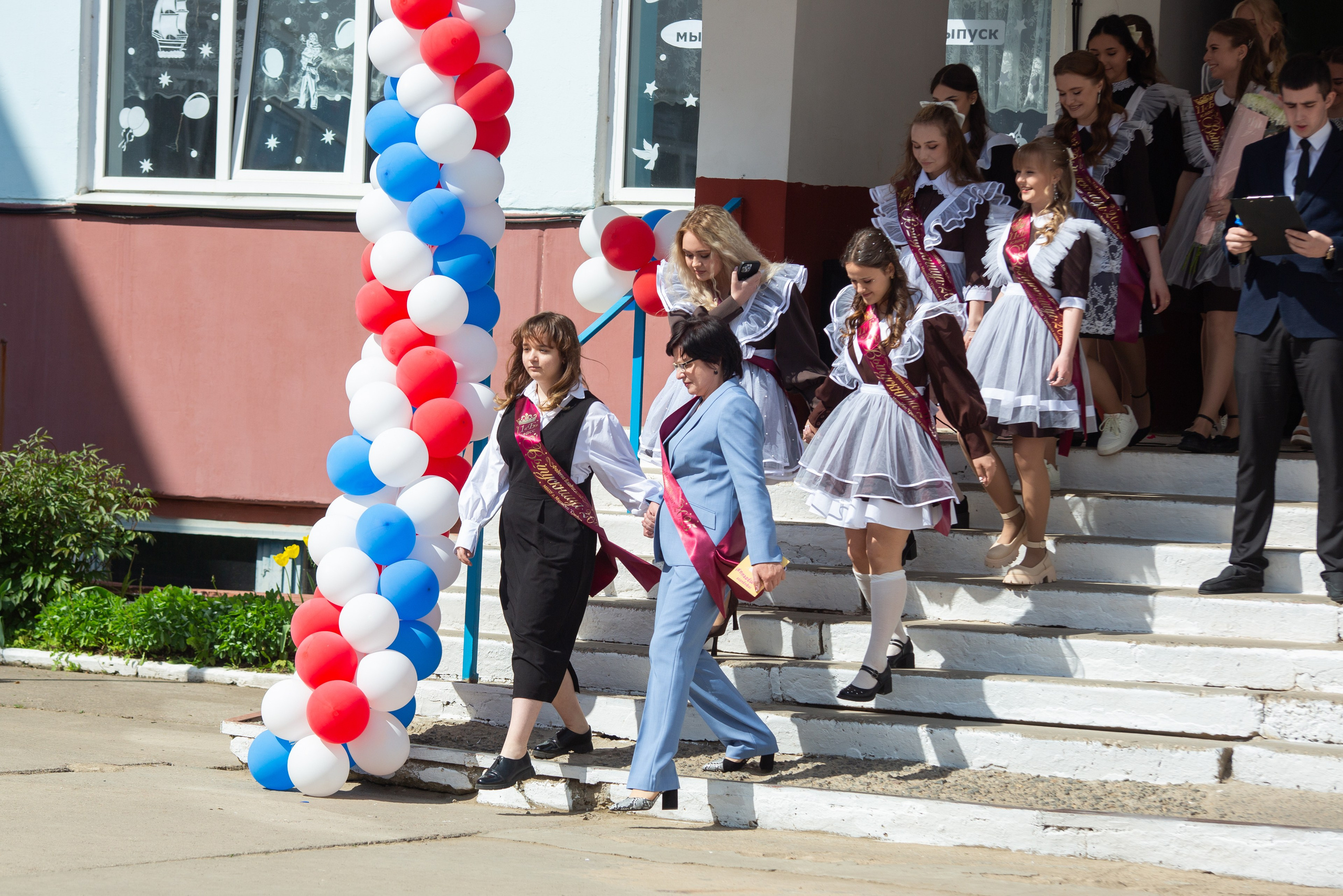 ПОСЛЕДНИЙ ЗВОНОК 2025 9 ШКОЛА Г. МЦЕНСК. Профессиональный фотограф в Мценске и Орловской области