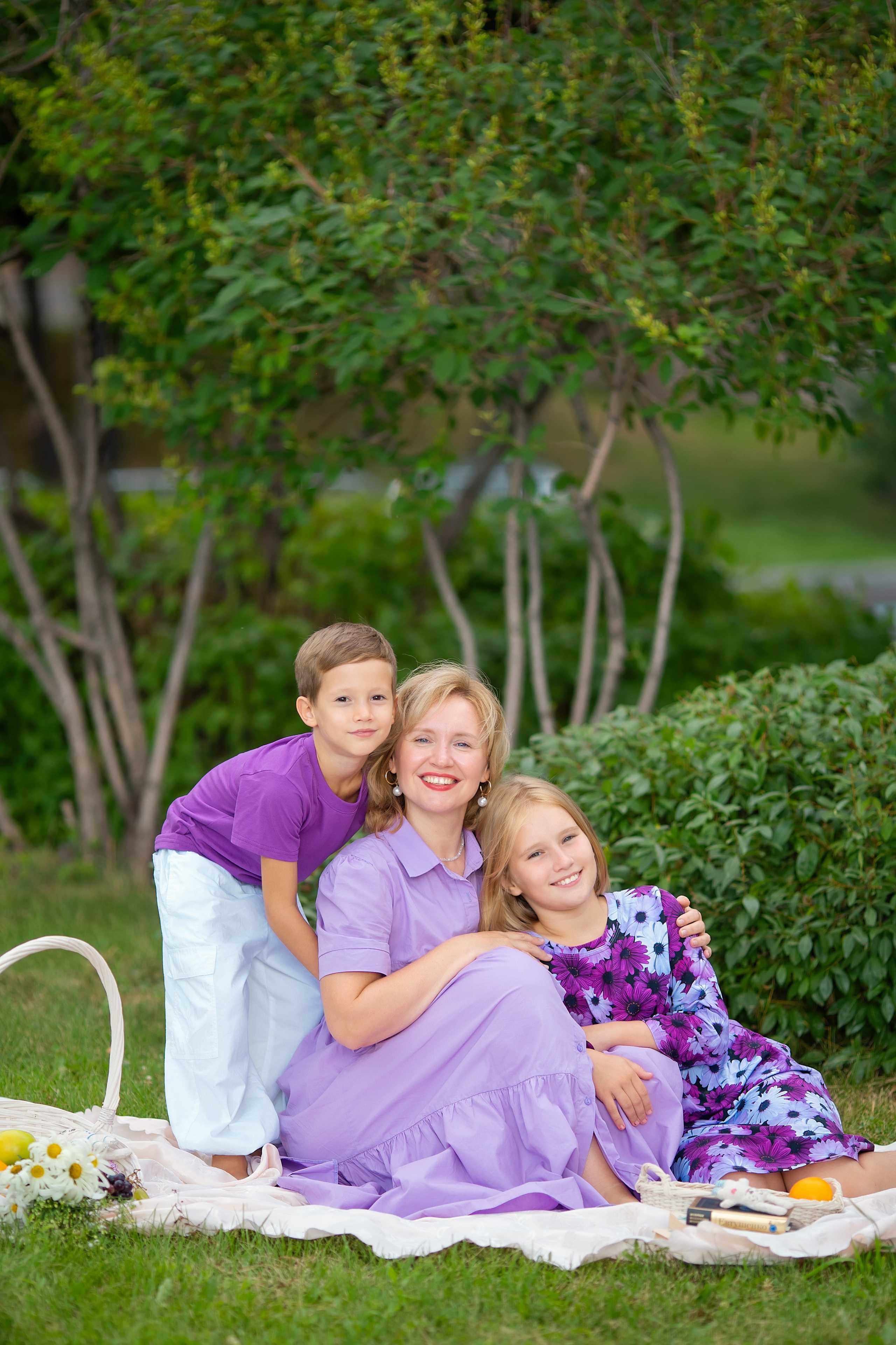 Регина и Марина с детками. Семейный и женский фотограф. Видеомейкер в Новосибирске