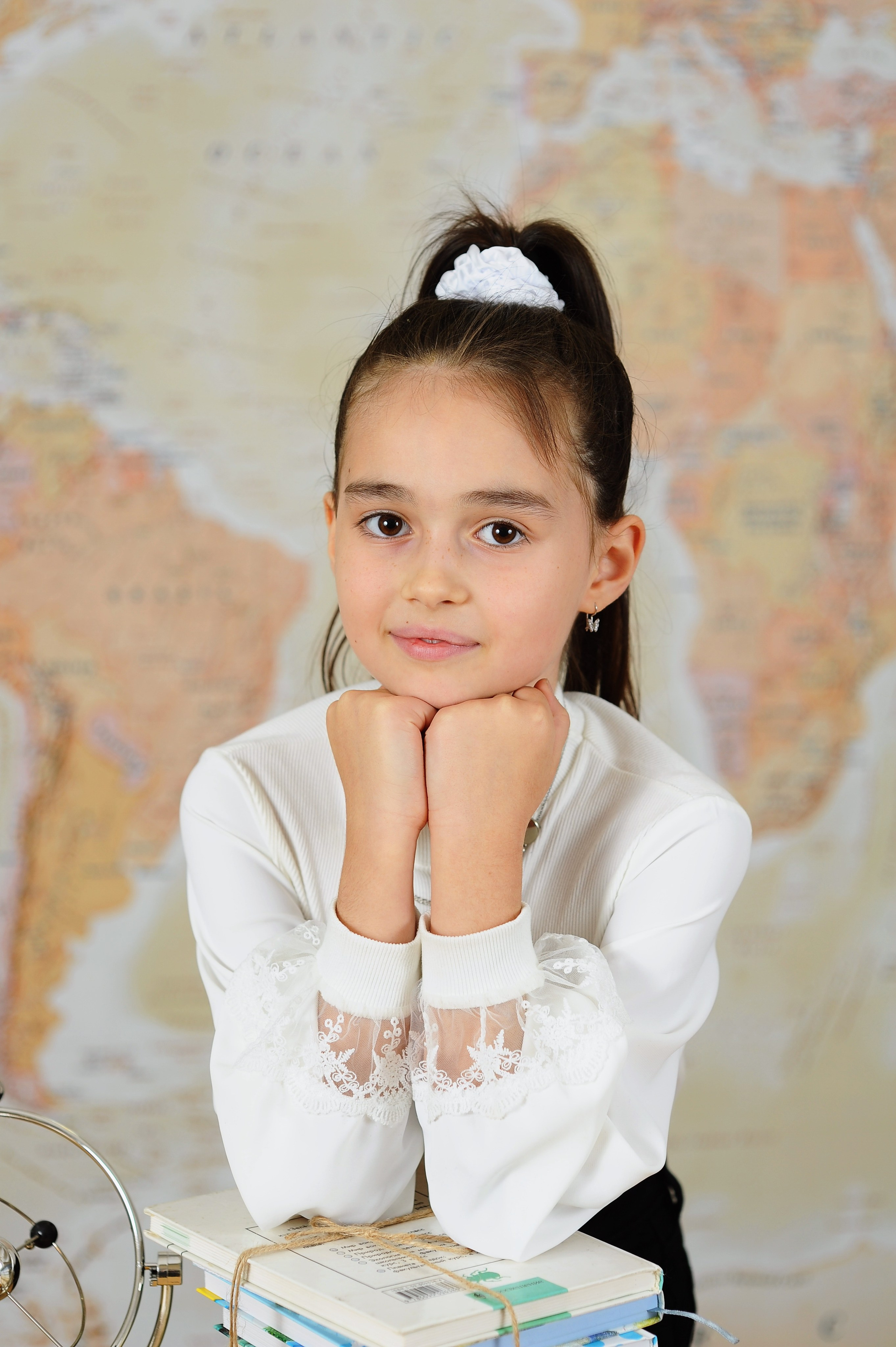 4 класс для альбома. Детский портрет