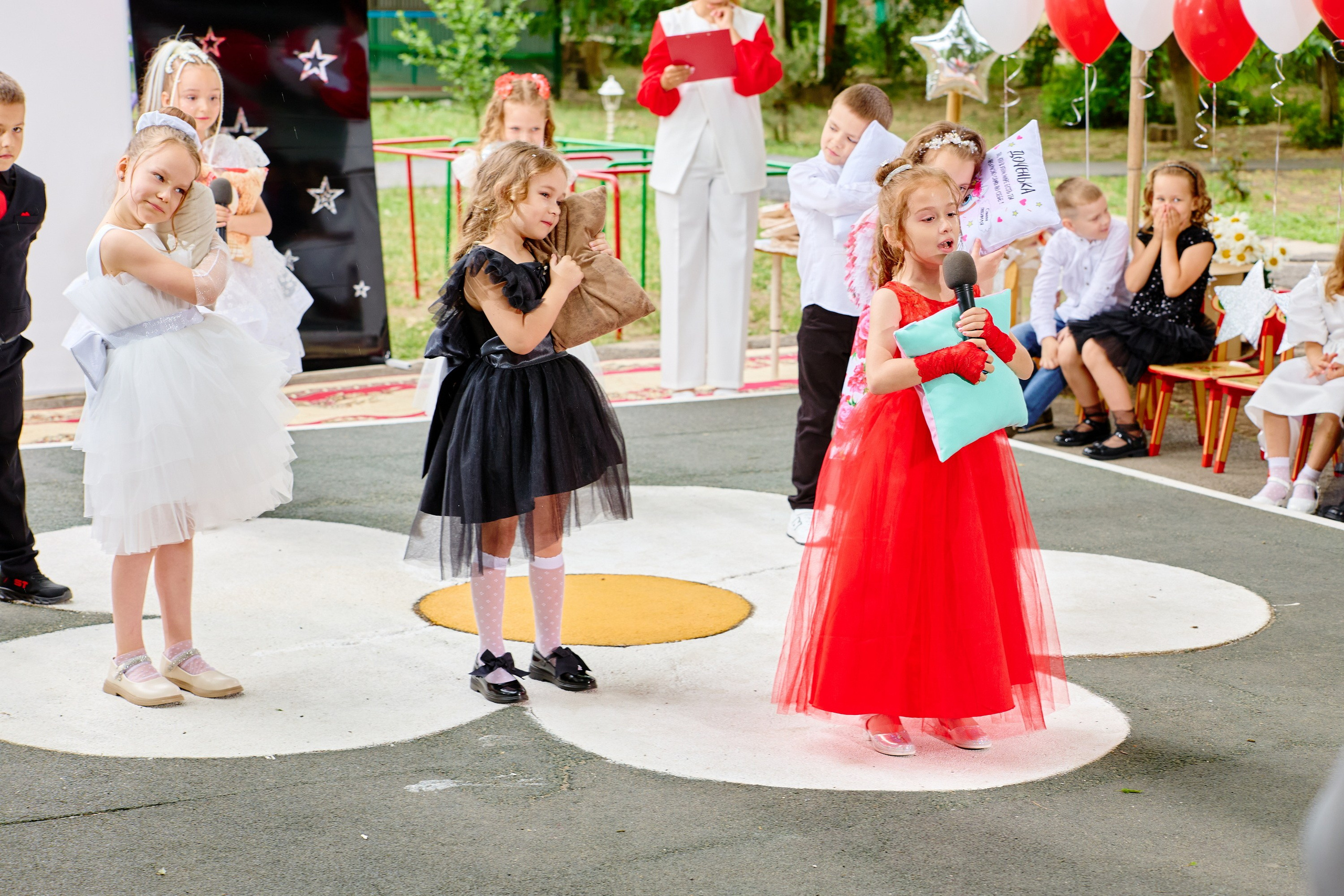 Выпускной 45 сад. Фотограф Выпускные альбомы Таганрог Сергей Коробченко