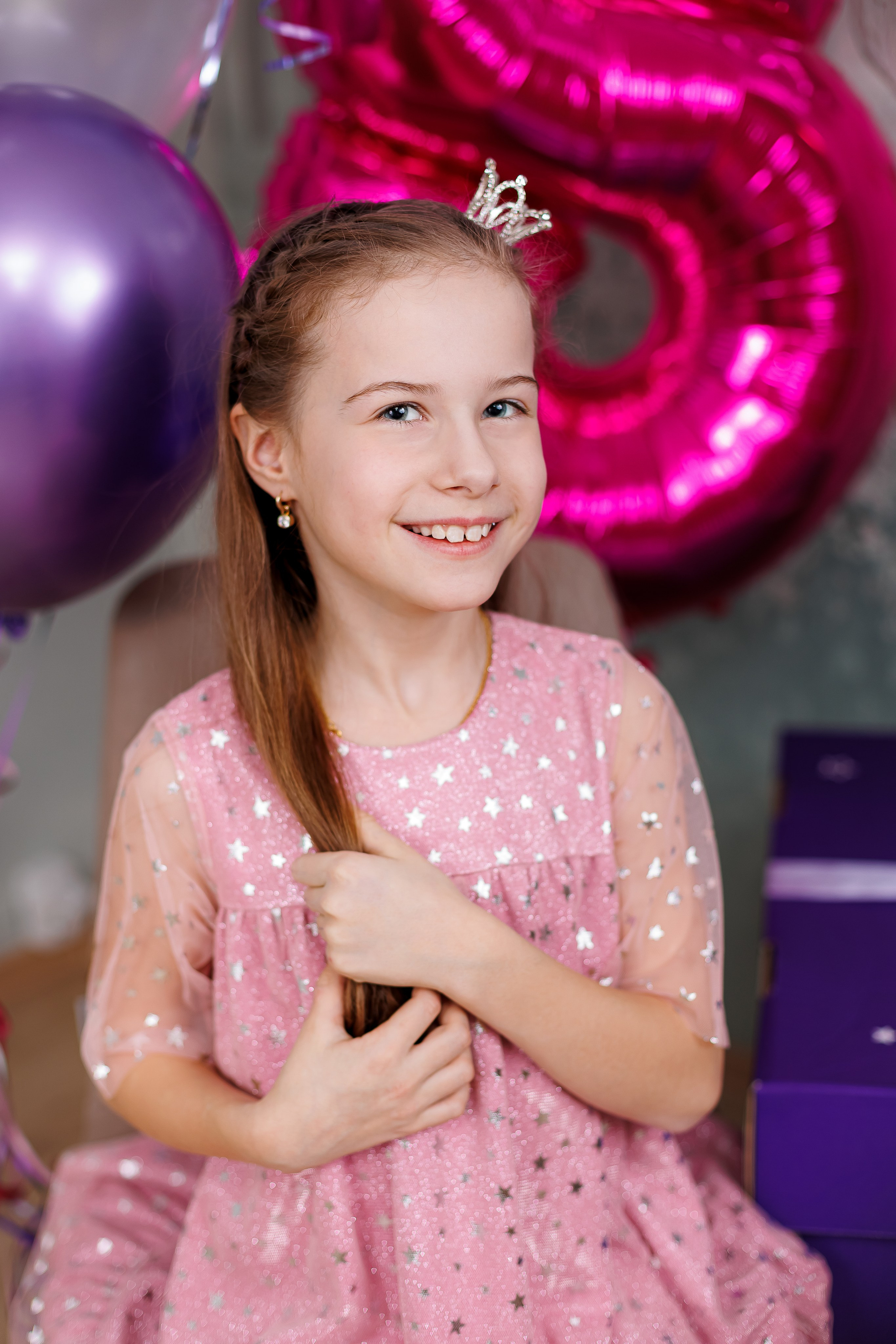 День рождения Вики. Съёмка дома. Семейный и детский фотограф Комина Елена, Власиха, Одинцово