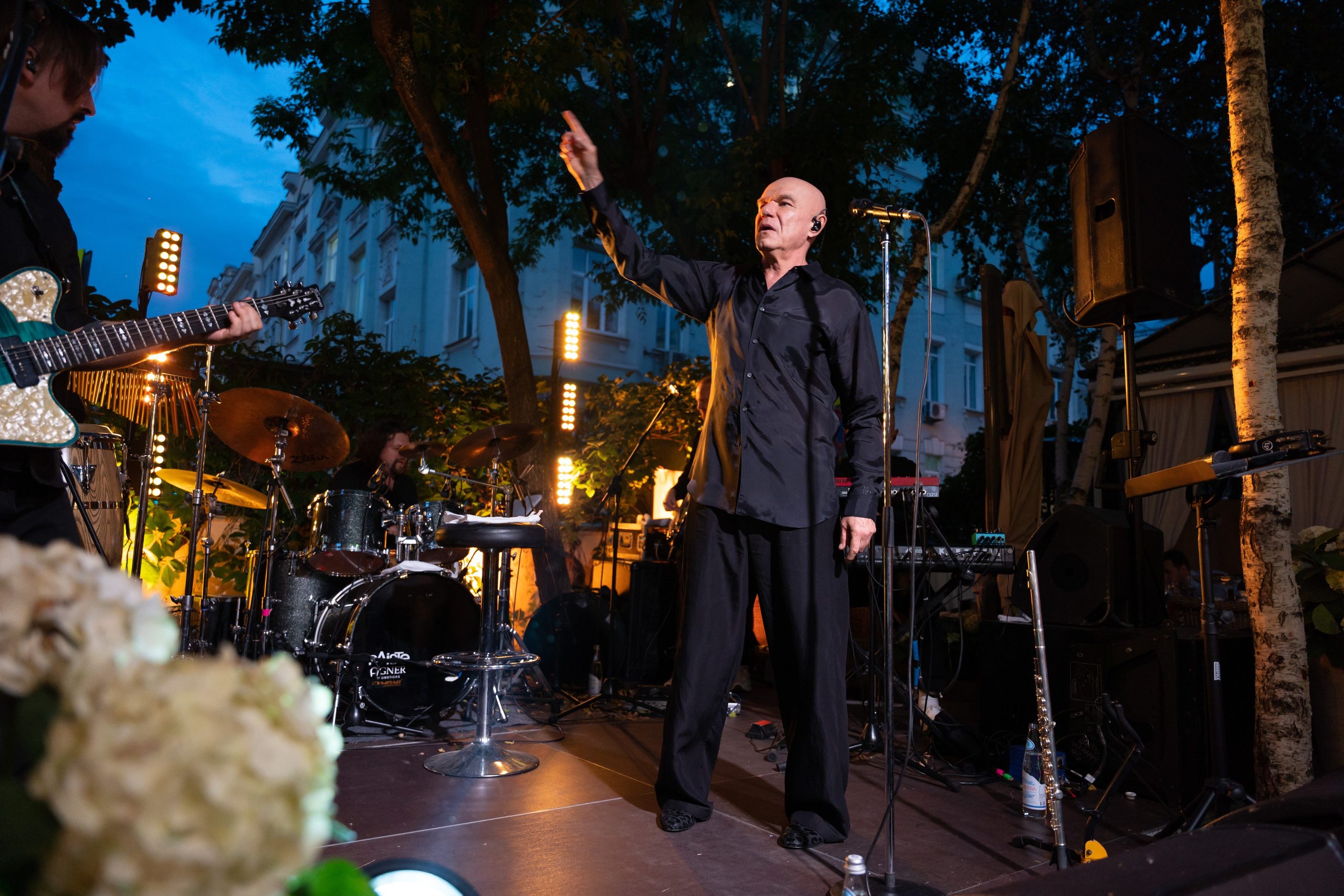 BUTLER открытие летней веранды: выступление группы «Моральный кодекс». Портретный и репортажный фотограф в Москве Разуменко Роман