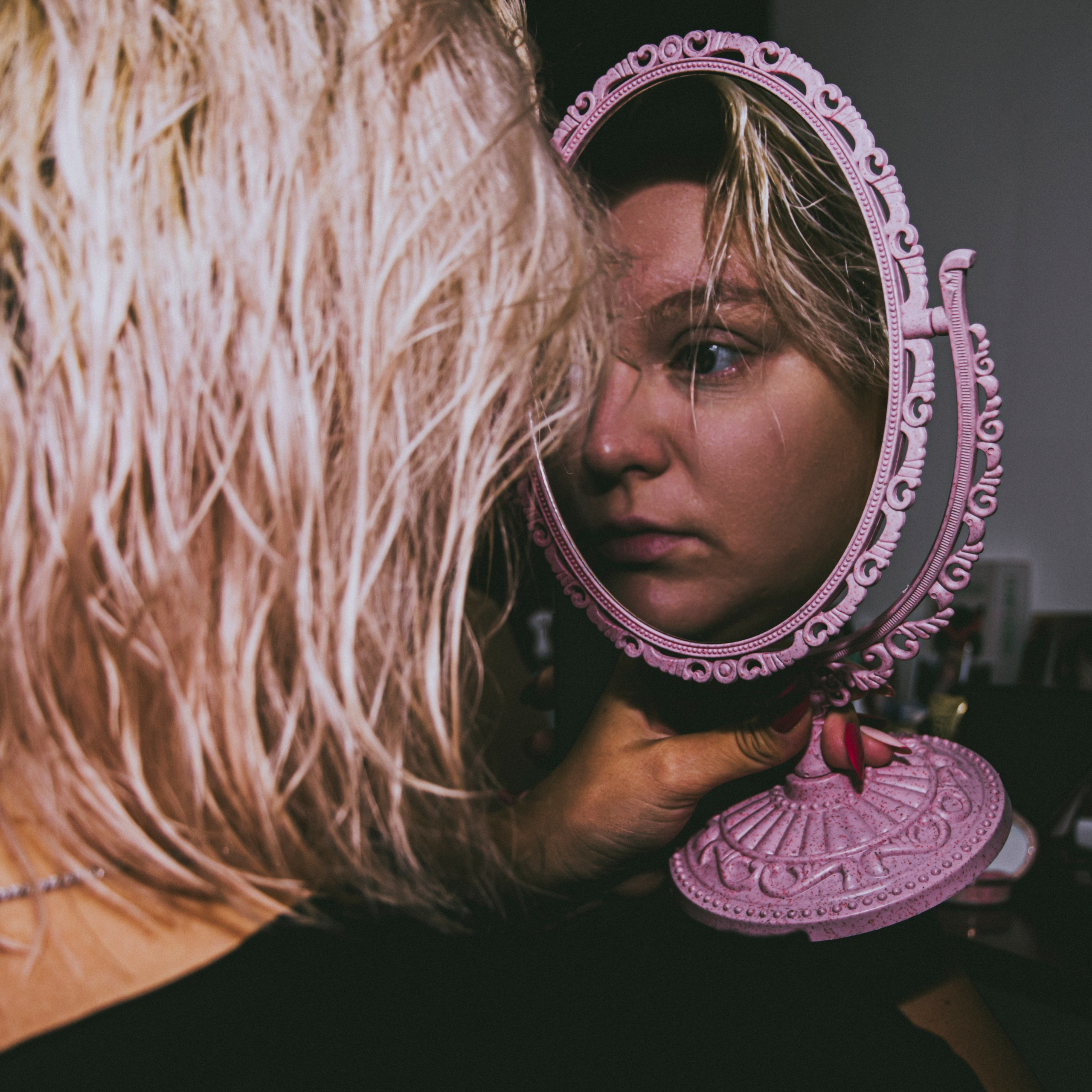 SELF-PORTRAITS. Photographer Viktoriia “FENSELIYA”