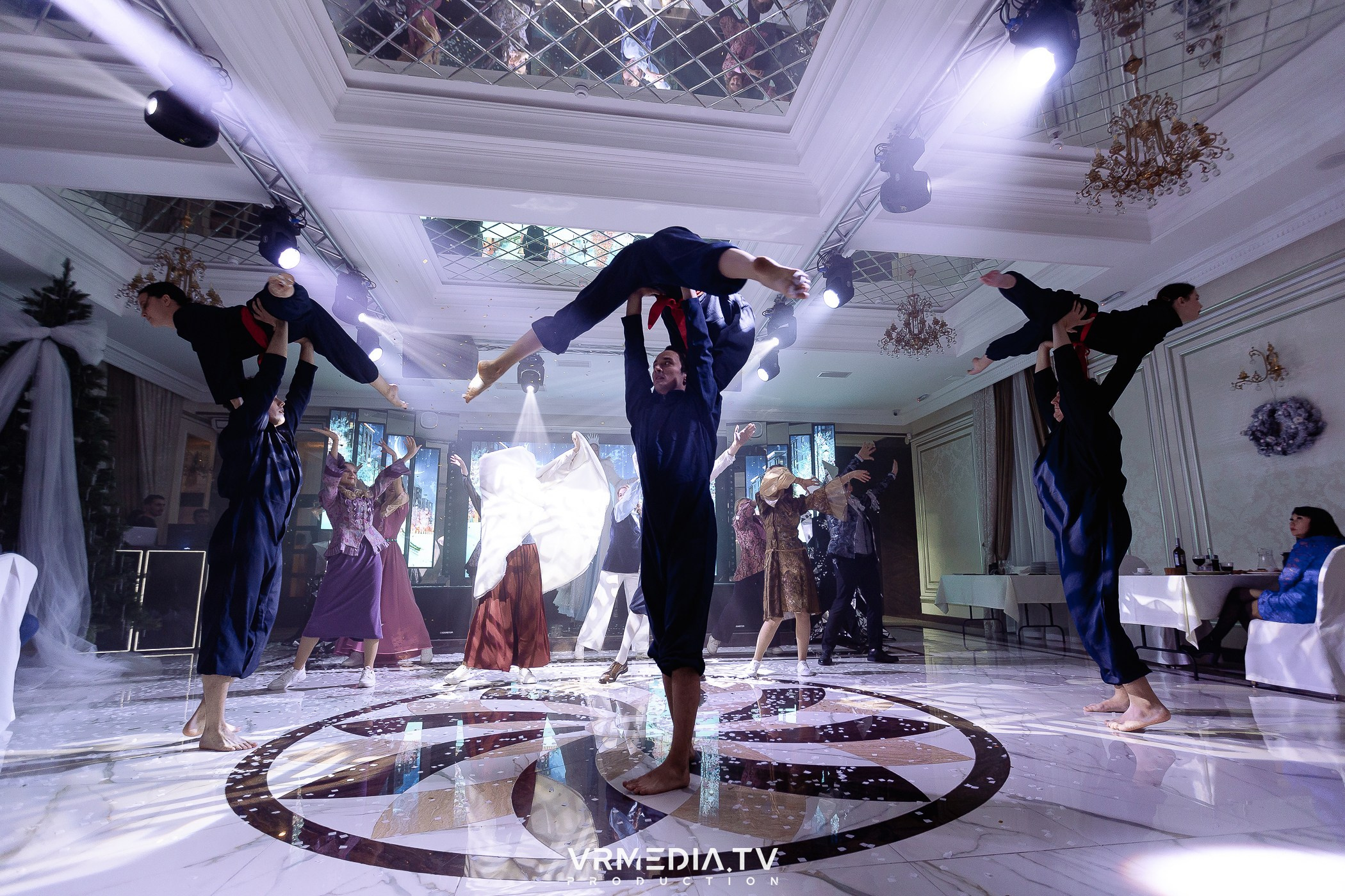 Новогодний вечер в ресторане «Лазурный Берег»