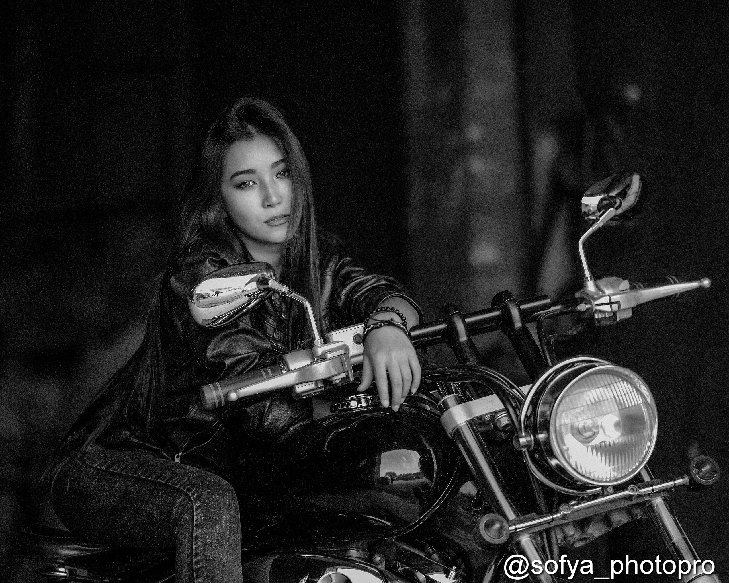 Фотосессии на мотоциклах. Фотограф Софья Васильковская