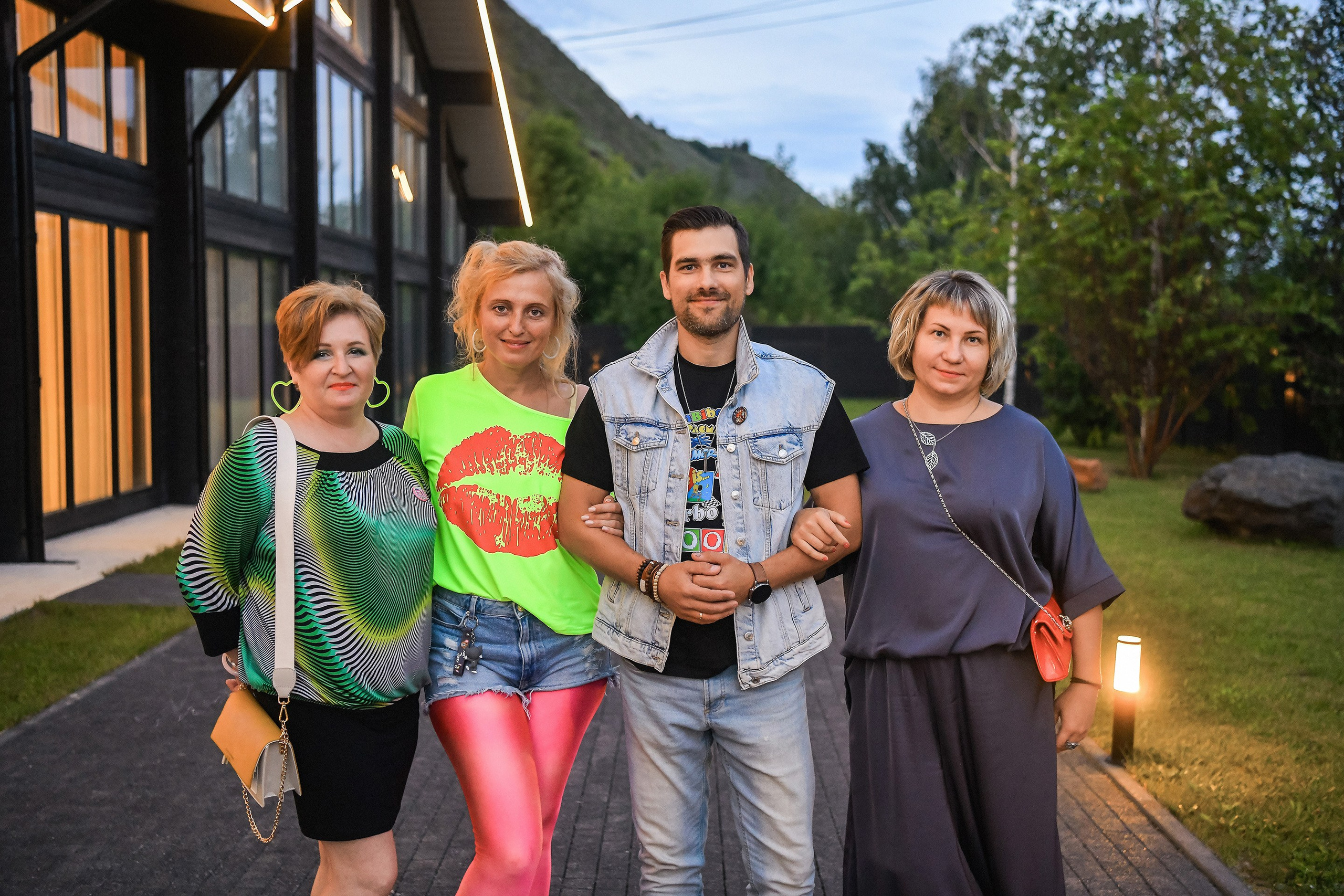 📸 Фоторепортажи с корпоративов и юбилеев в Красноярске | Примеры работ. 📸 Свадебный и семейный фотограф в Красноярске Тихомиров Евгений | 17 лет опыта | 800+ свадеб