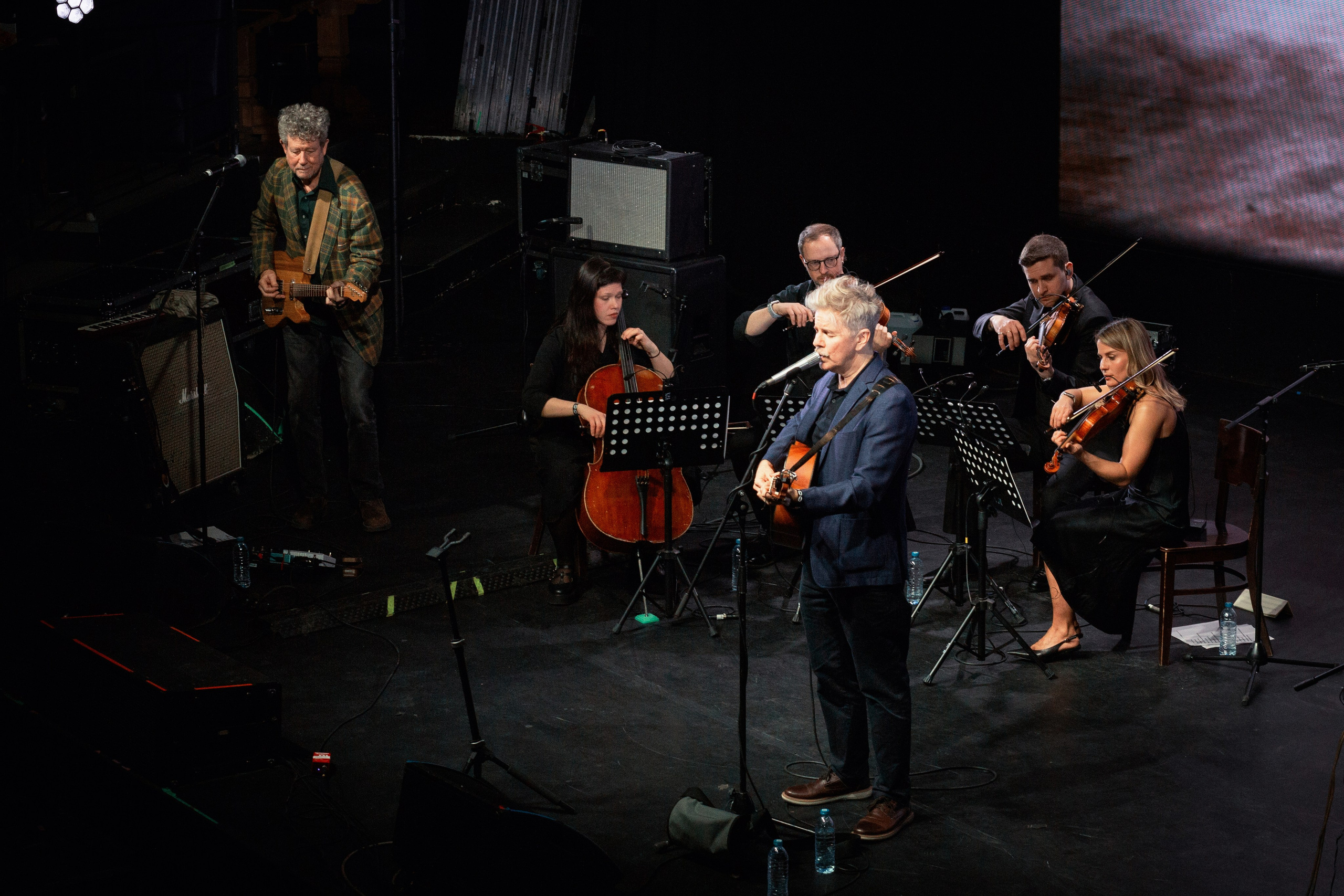 концертный фотограф в Санкт-Петербурге, фоторепортаж с концерта группы Brazzaville в клубе Аврора (Aurora Concert Hall) март 2026