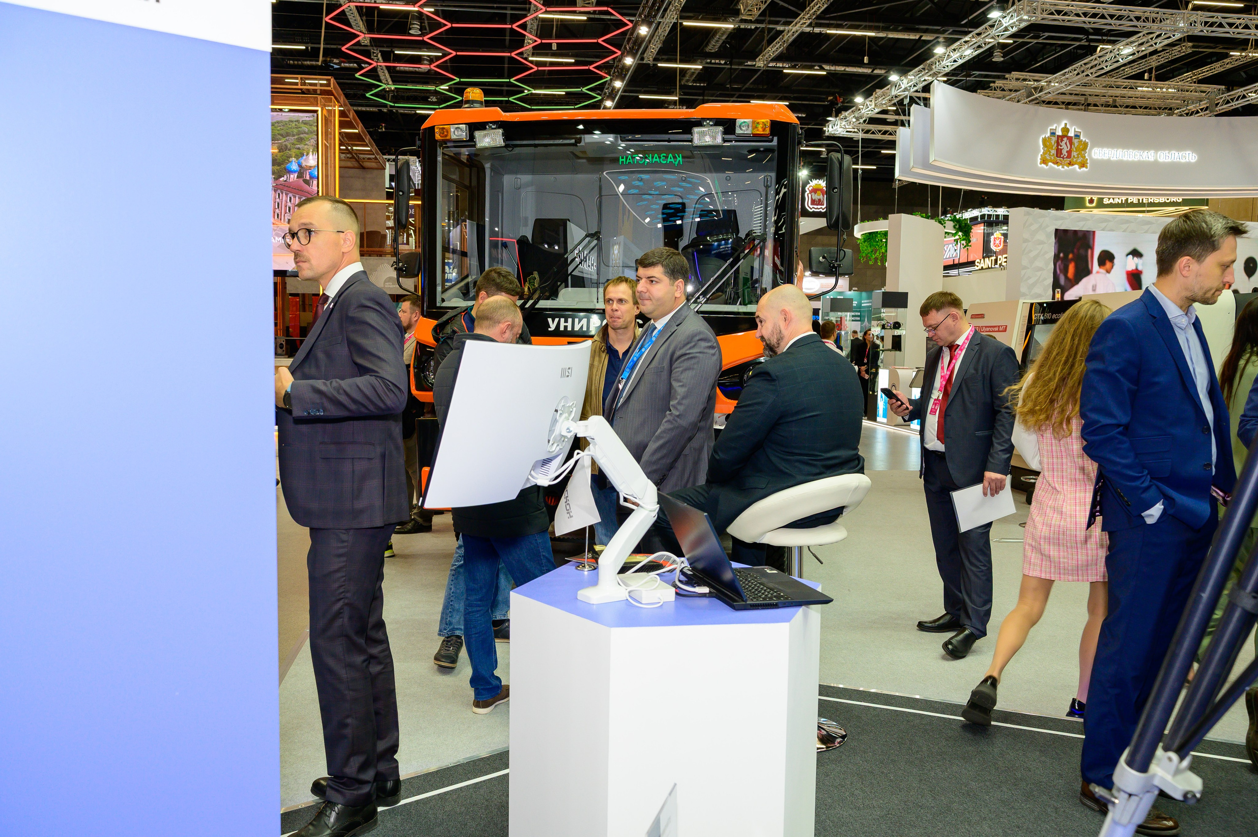 BigindustrialweekBelarus. Фотоуслуги, услуги фотографа, фотографирование важных событий