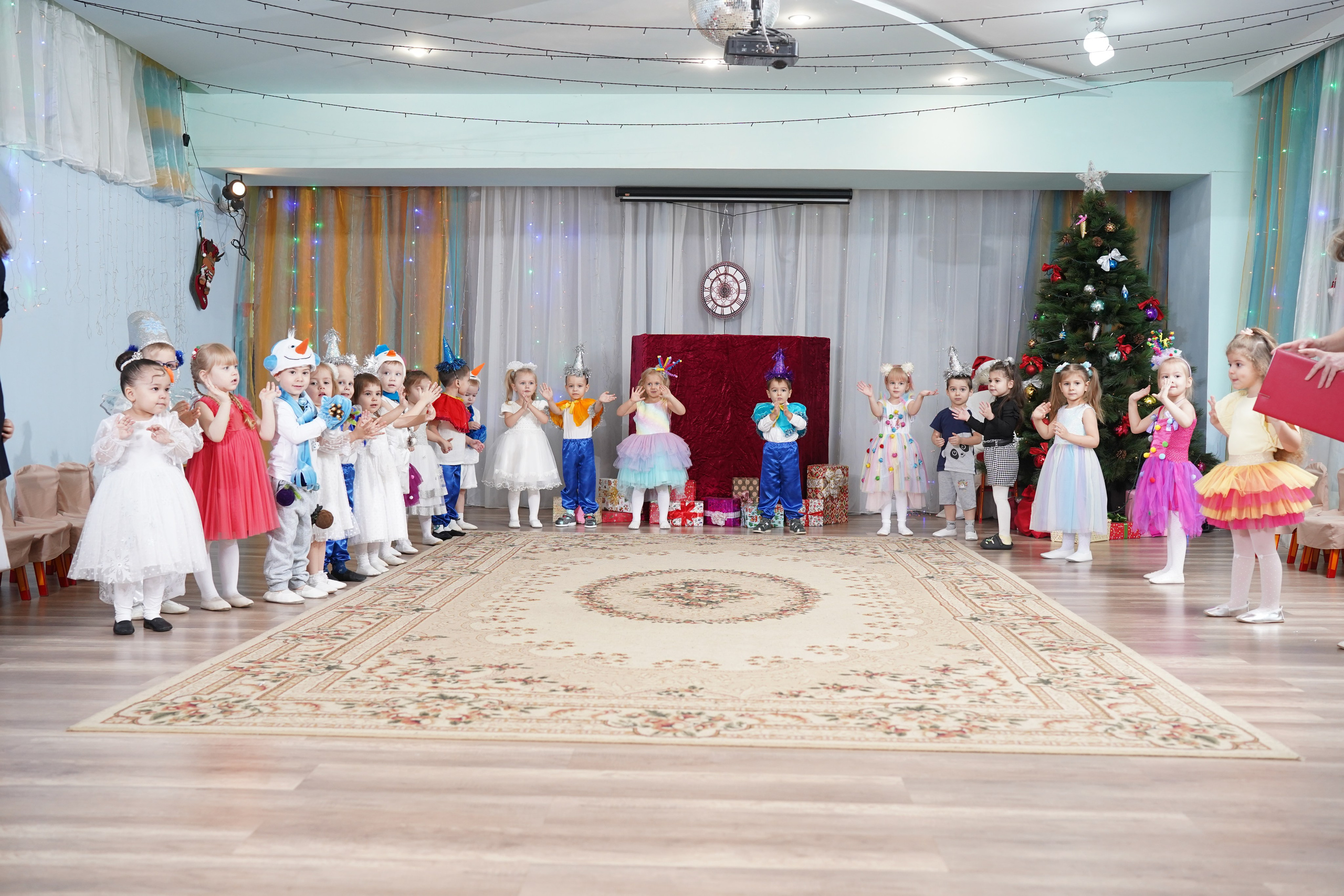 Репортажная съемка /Выпускной//. MEMENTO.Выпускные альбомы, школьные, юбилейные и другие книги. Ростов-на-Дону