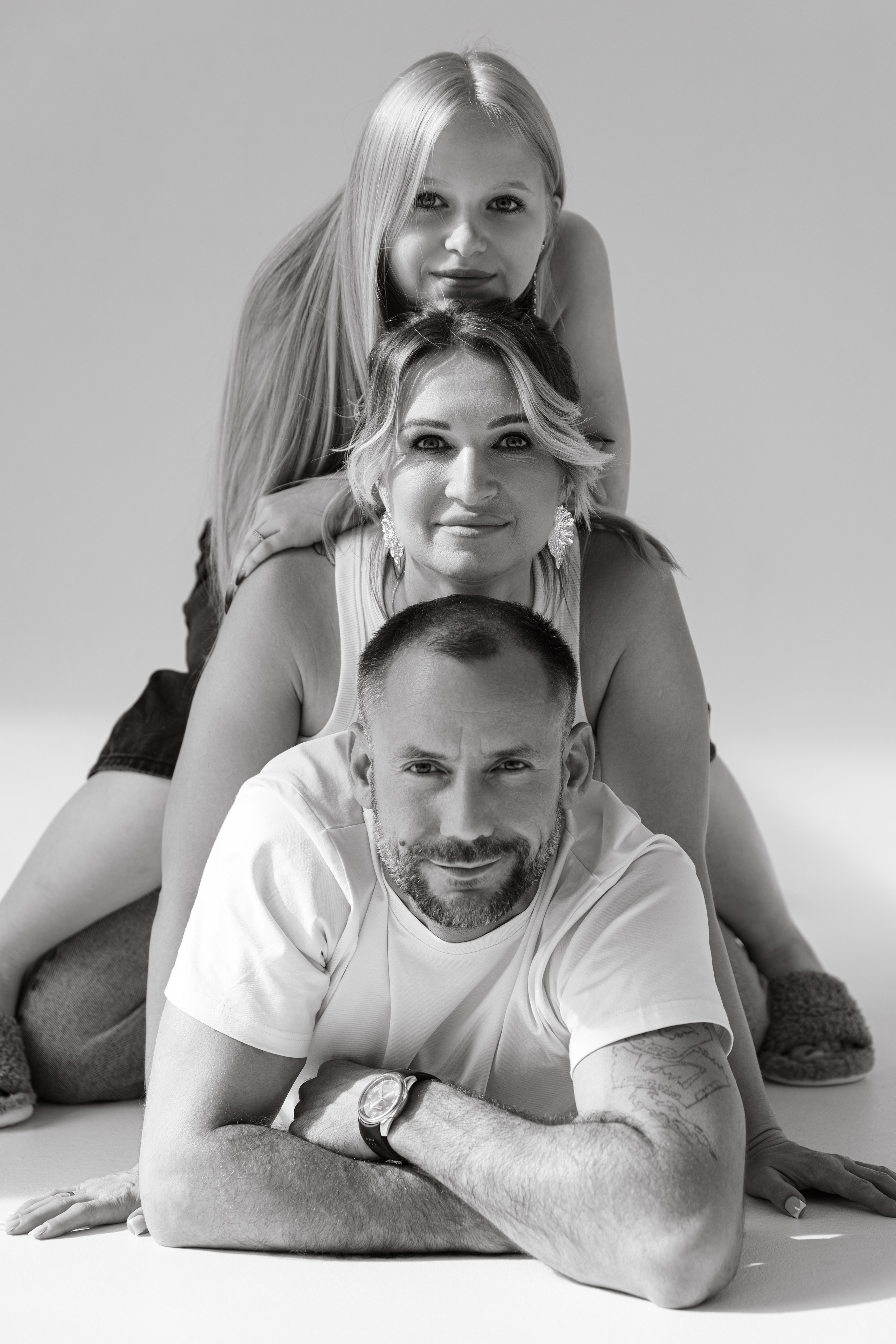 Полина и семья. Студия Base. Фотограф Анастасия Егорова