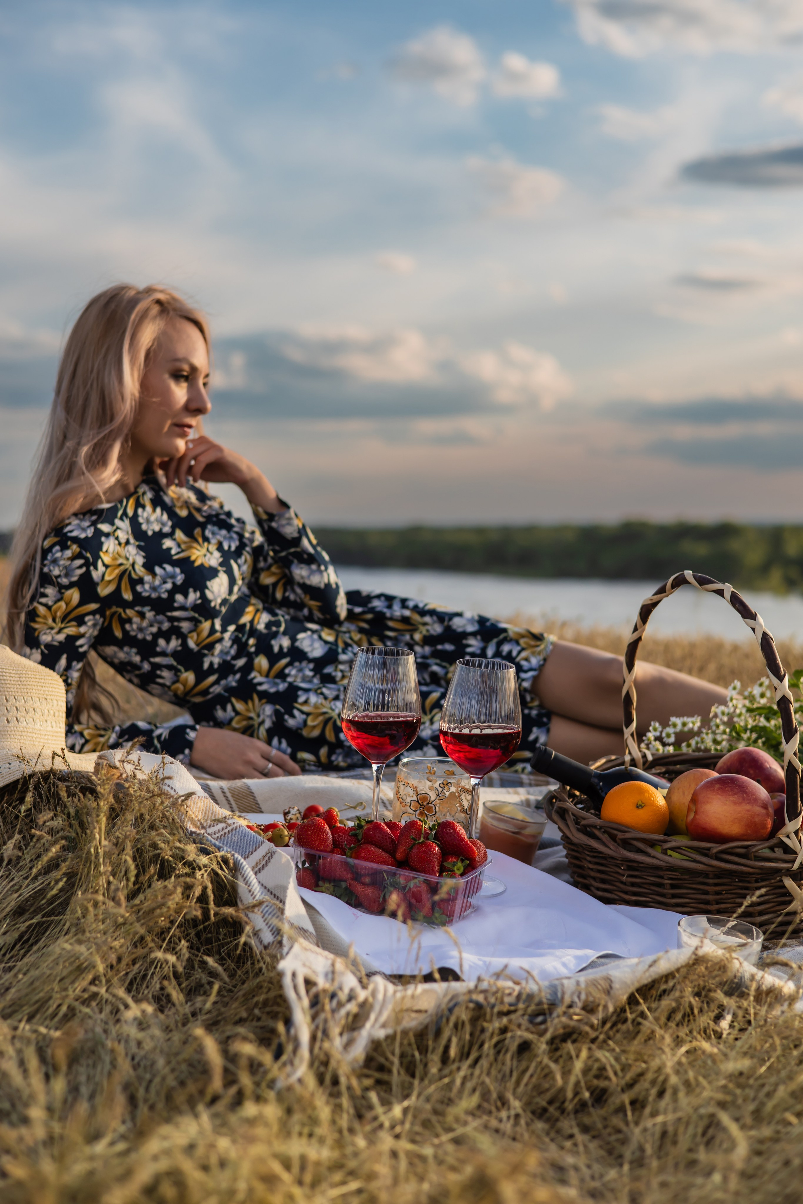 Оксана. Главная