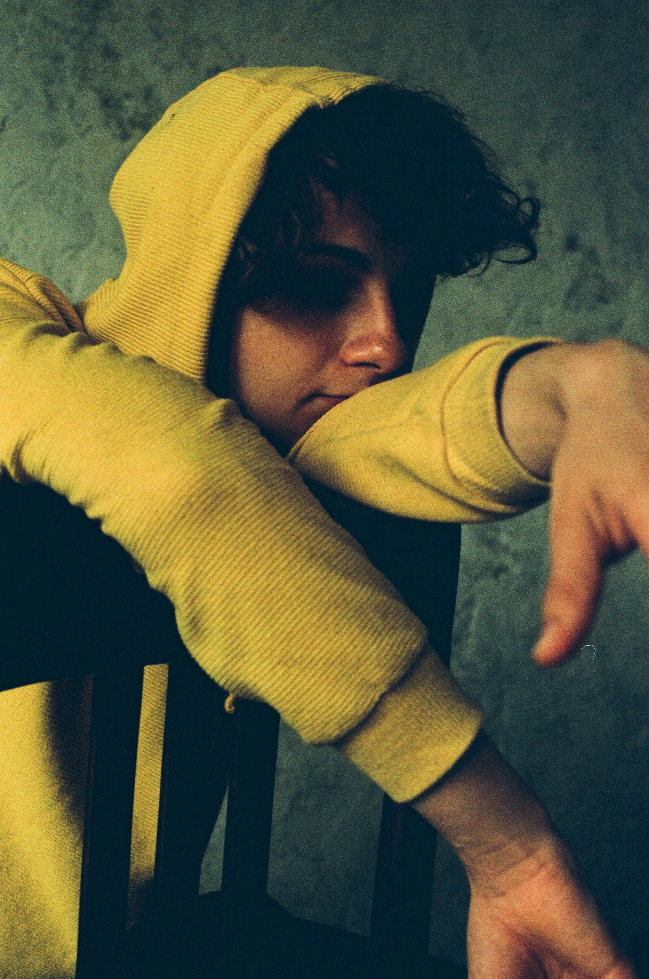 Даниил. Плёночный фотограф Юлия Андрейченко в Москве