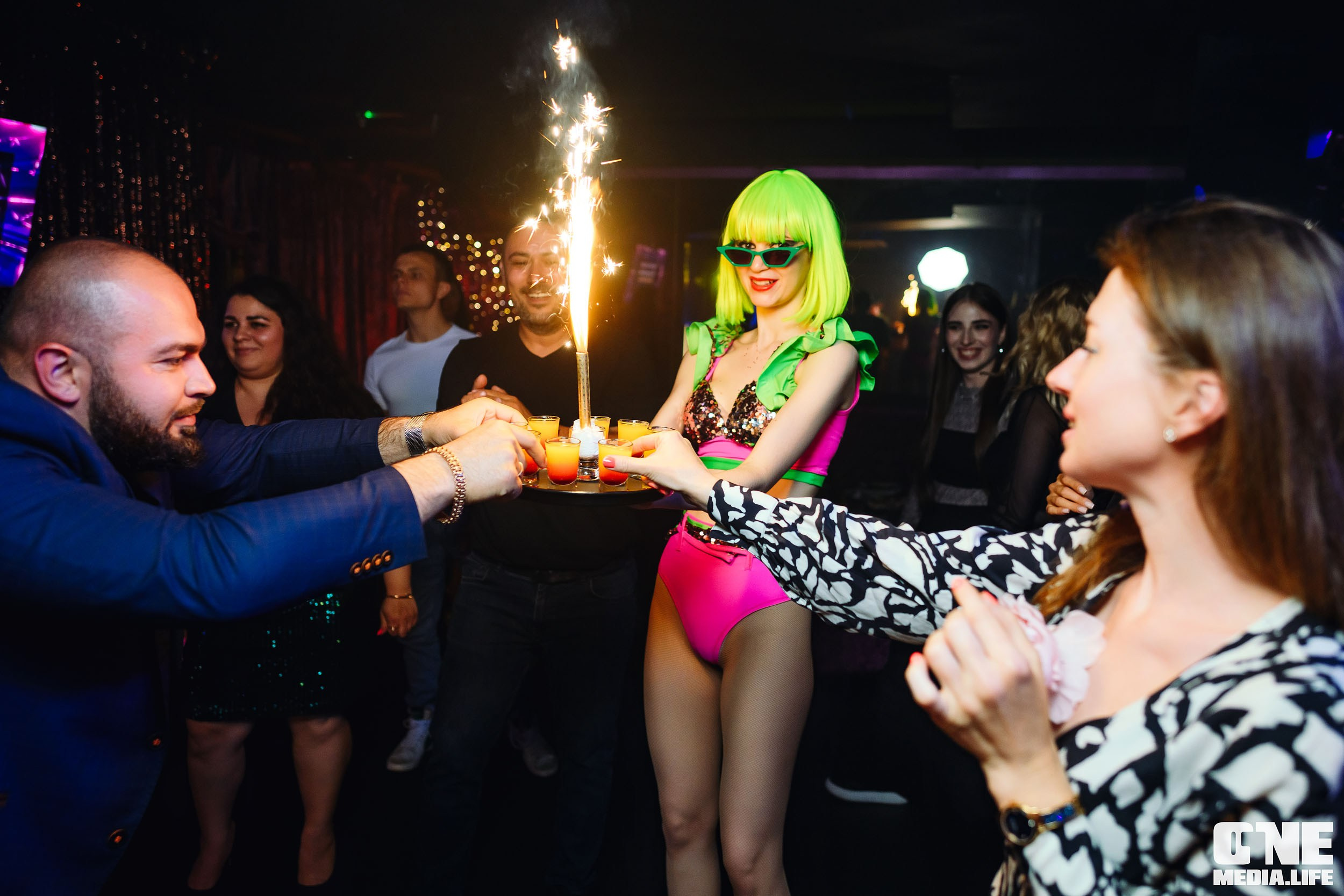 Фоторепортаж из караоке-клуба Эйфория. One Media Life: фоторепортажи, фотоотчеты с мероприятий и заведений
