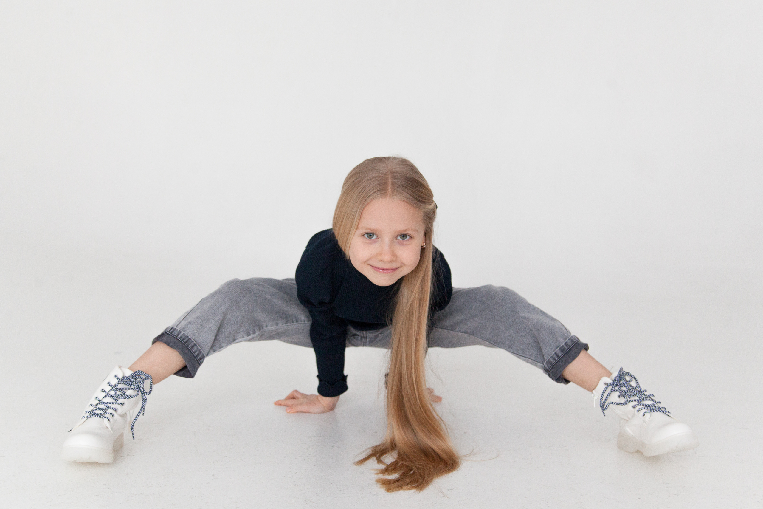 Контент съемка детская одежа Томский бренд MyAnya. Фотограф в Томске Юлия Постнова